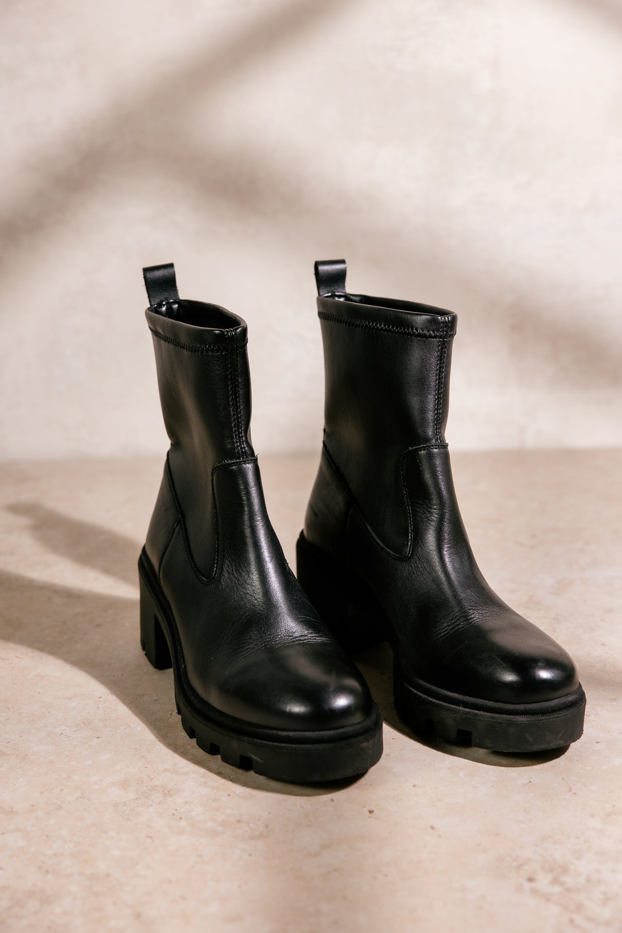 
              

Bottines Femme Riolina black | Freeman T. Porter
            