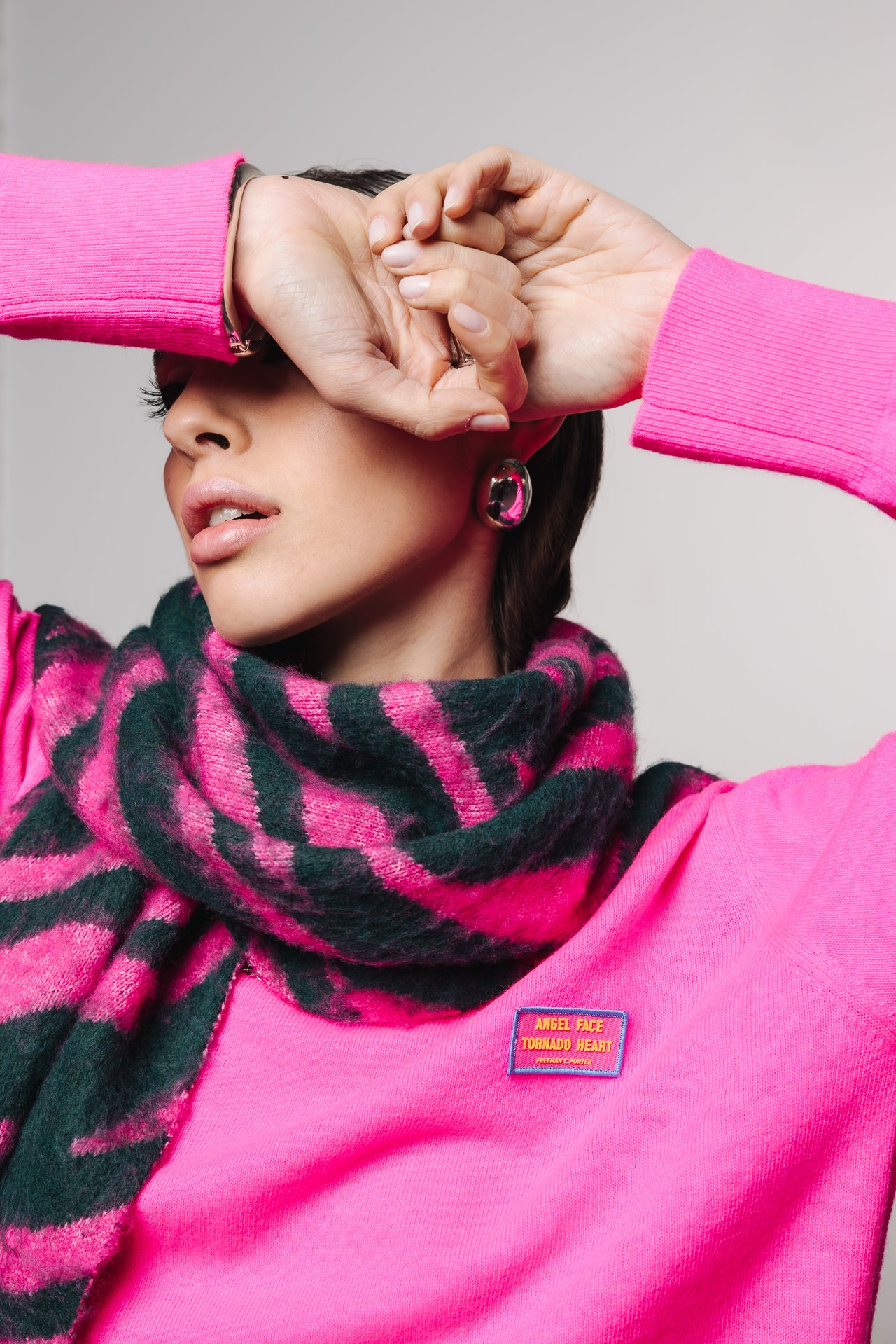 

Écharpe jacquard Femme Pario Zebra pink / green | Freeman T. Porter