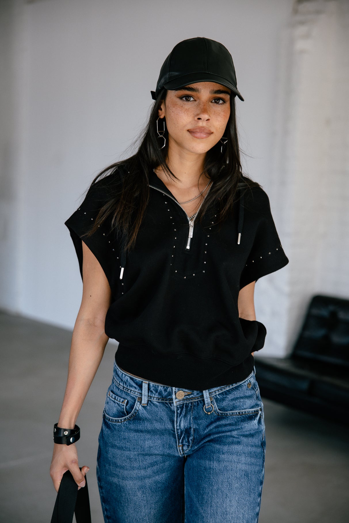   
            

Sweatshirt sans manche Femme Sogan black | Freeman T. Porter
          