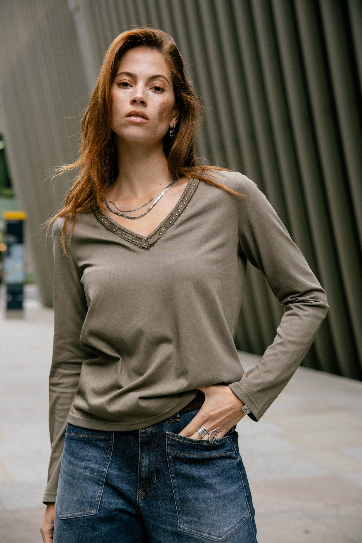 

T-shirt avec rivets Femme Torina Studs dusky green | Freeman T. Porter