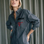 

Chemise rayée à patch Frau Chella Patches charcoal grey | Freeman T. Porter