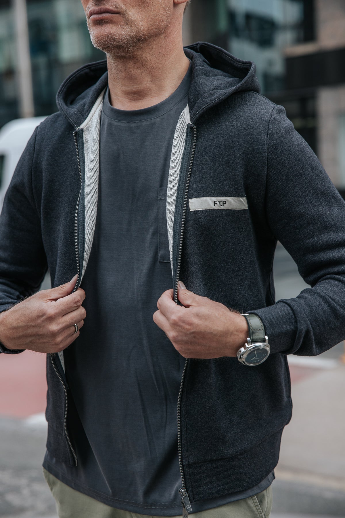 

Sweatshirt com capuz Homem Aspen Yutong black | Freeman T. Porter
