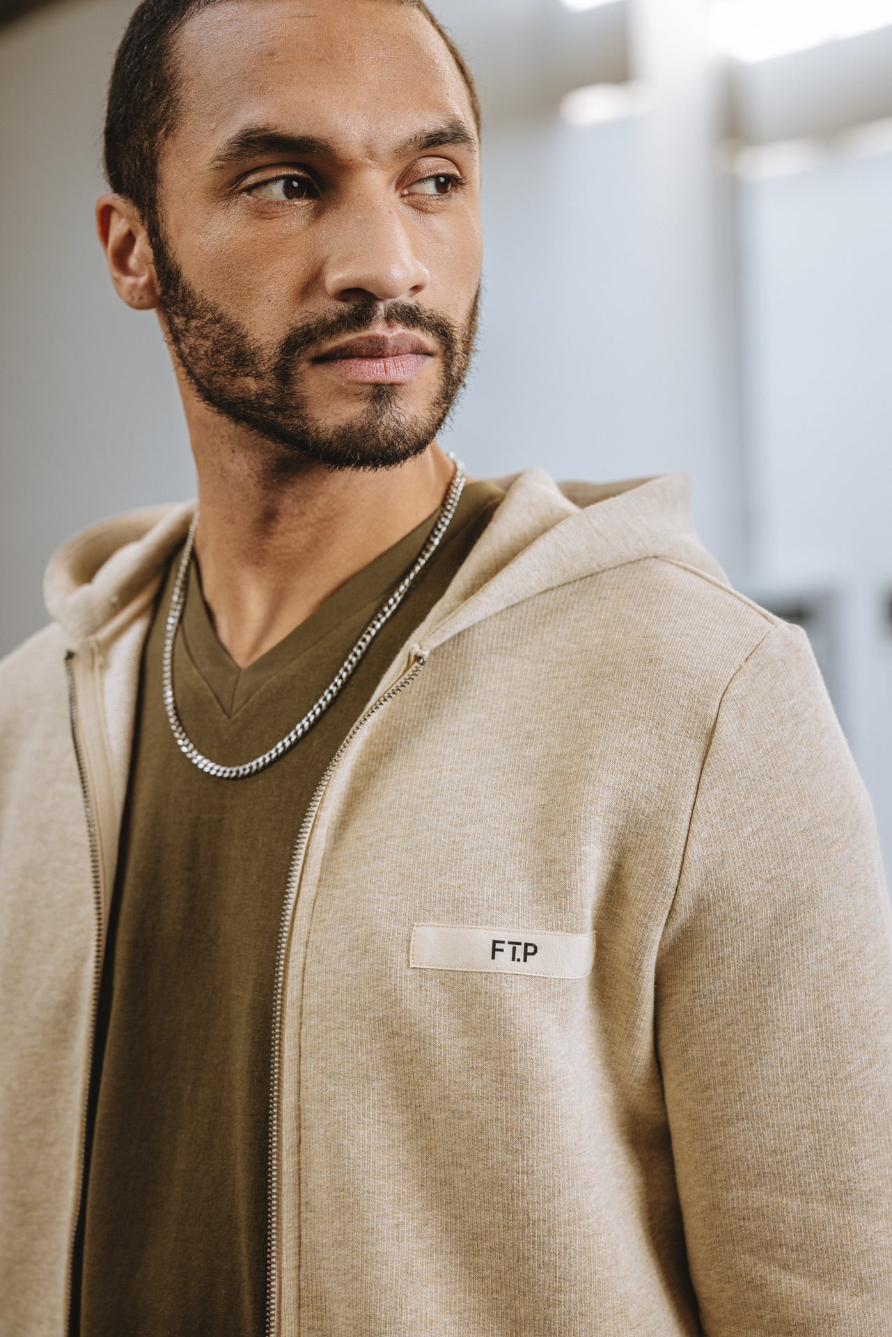 
              

Hoodie Men Aspen Yutong beige | Freeman T. Porter
            