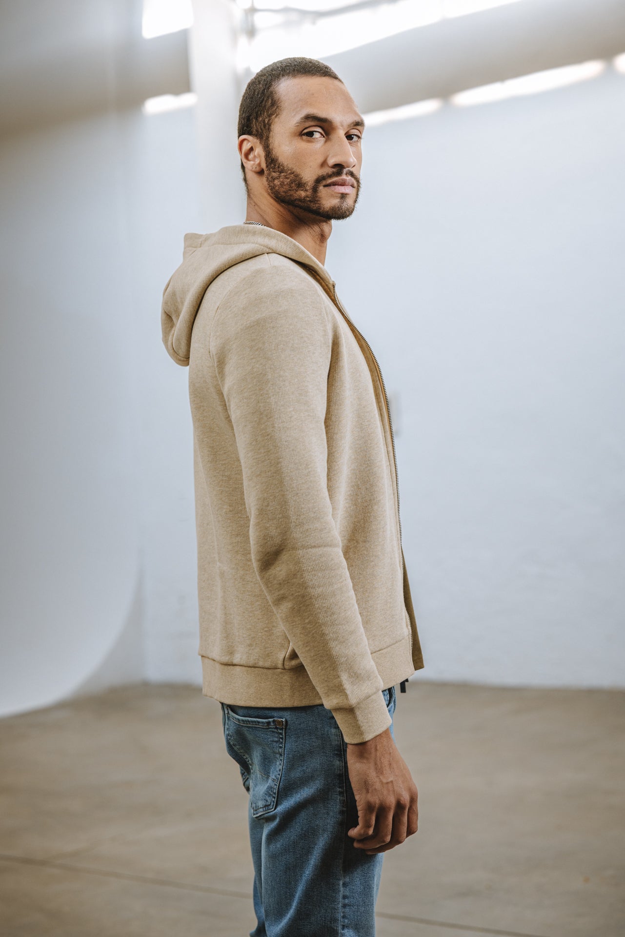 

Sudadera con capucha Hombre Aspen Yutong beige | Freeman T. Porter