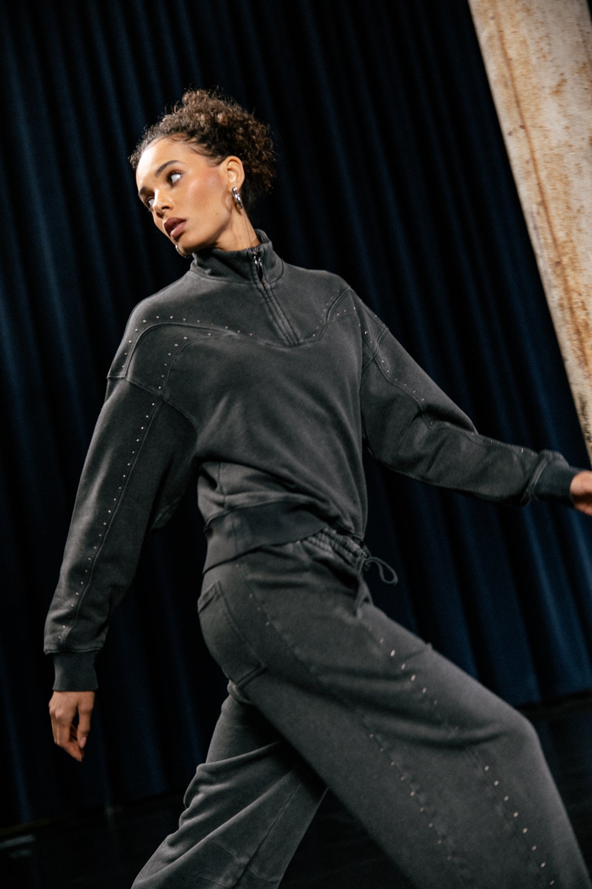 

Studded sweatshirt Women Sol Studs grey | Freeman T. Porter