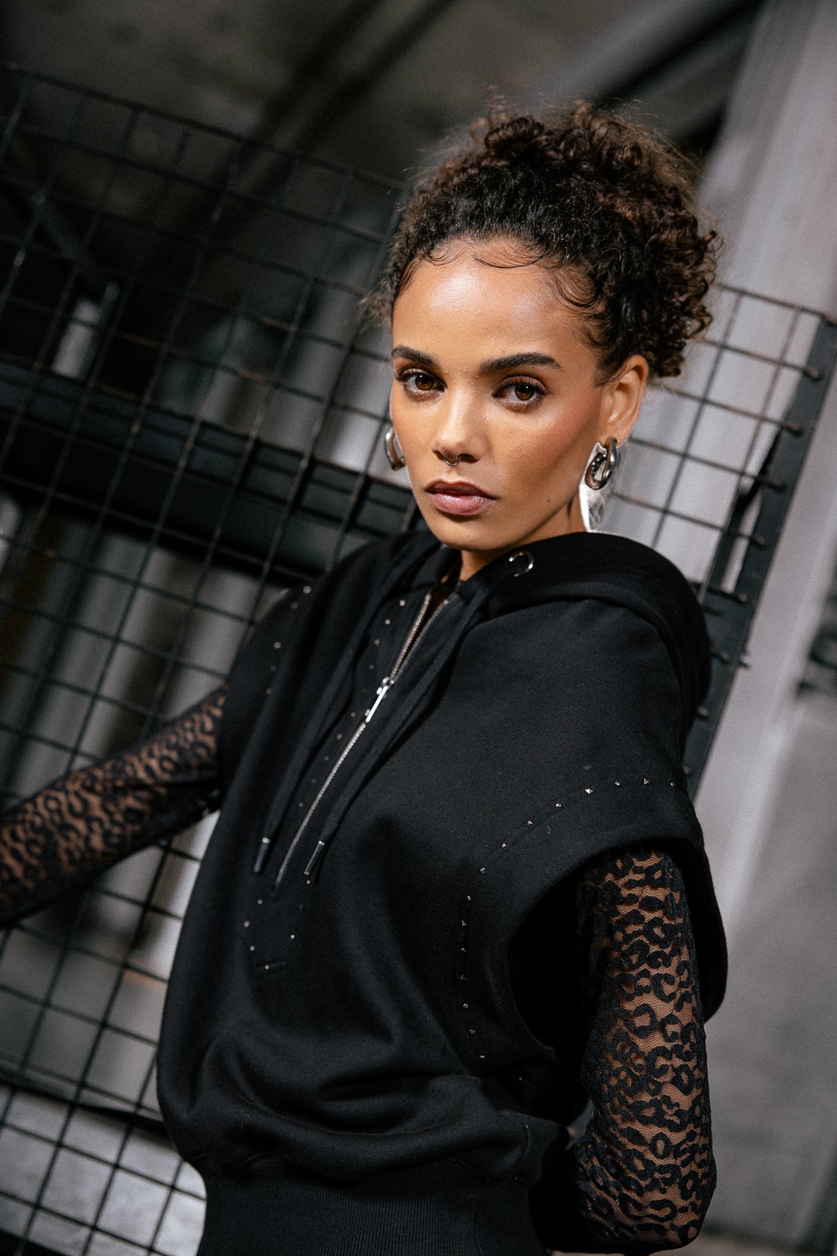 

T-shirt ajusté en dentelle Femme Tanzy Leo Lace black | Freeman T. Porter