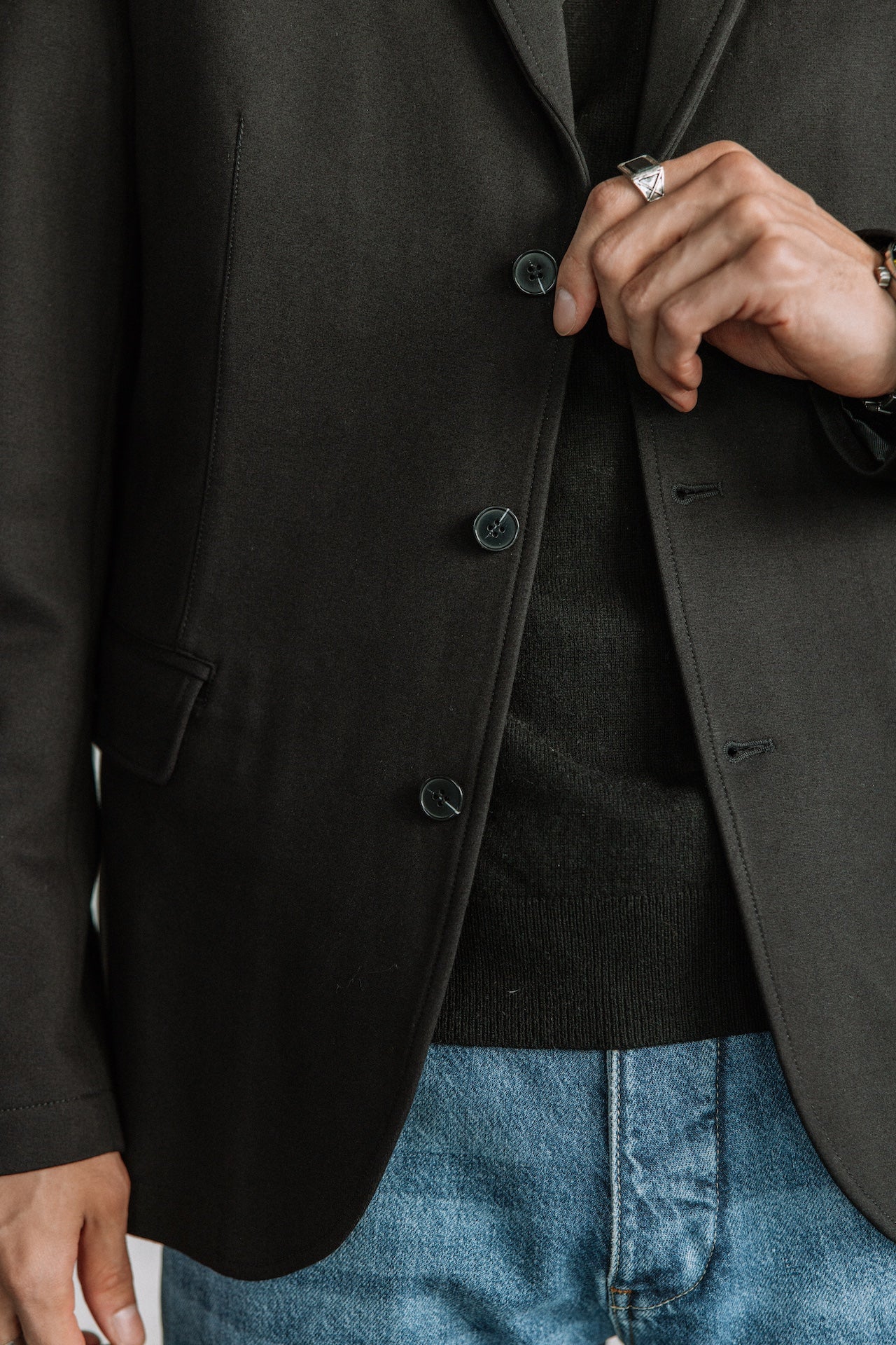 
              

Blazer cintré Homme Tomass Comfy black | Freeman T. Porter
            