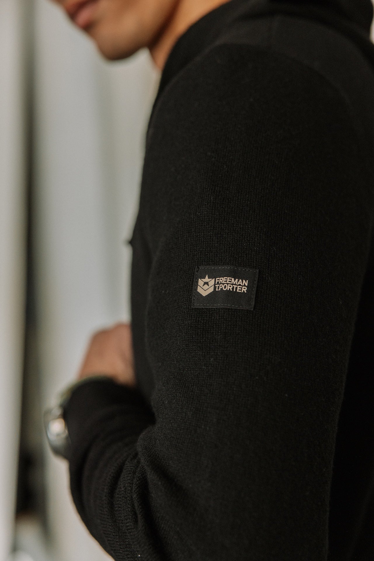 

Cardigan à capuche Hombres Lyam Macau black | Freeman T. Porter