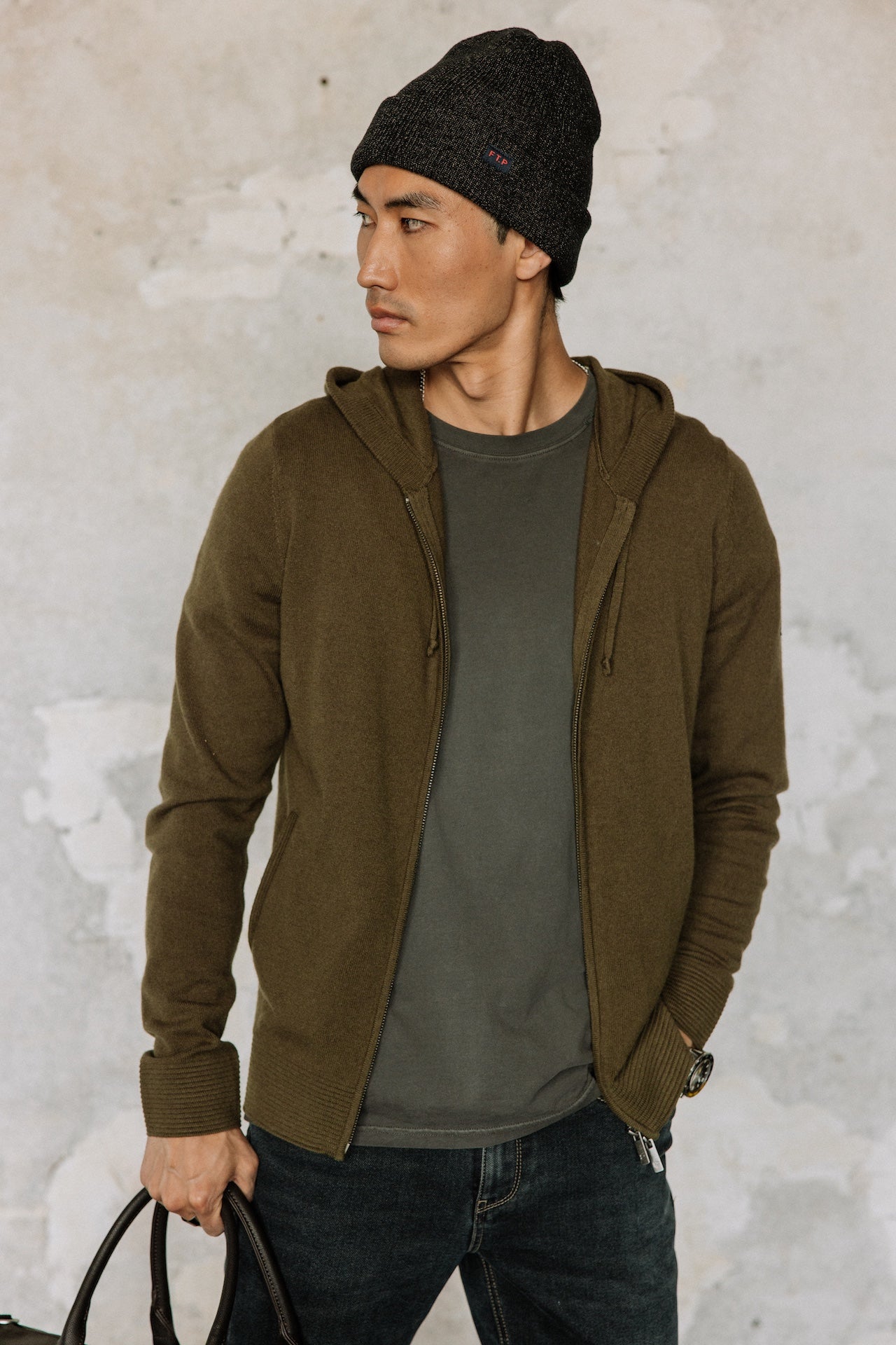 

Cardigan à capuche Hombres Lyam Macau olive night | Freeman T. Porter