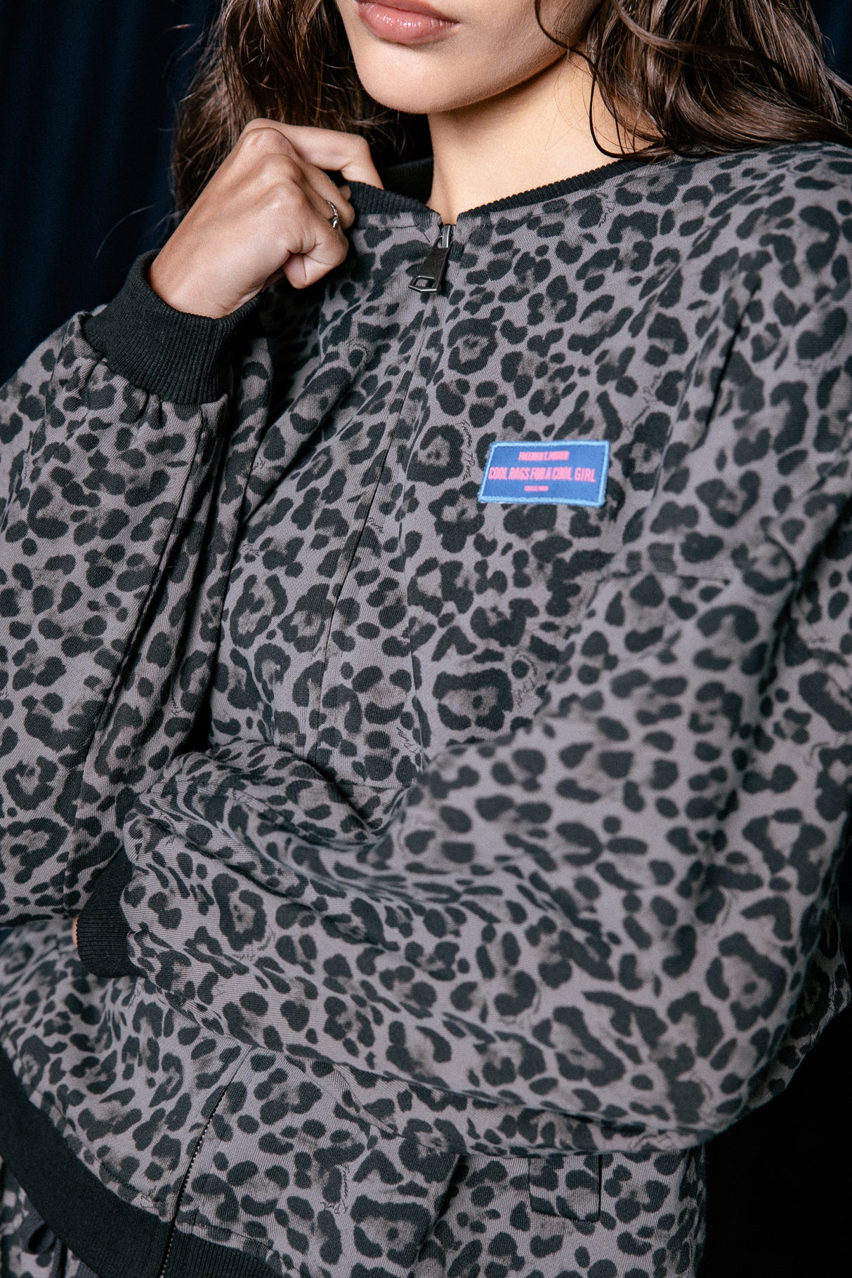 

Printed zip-up jacket Women Vega Leo grey | Freeman T. Porter