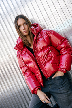 

Short puffer jacket Women Vardia Puff tango red | Freeman T. Porter