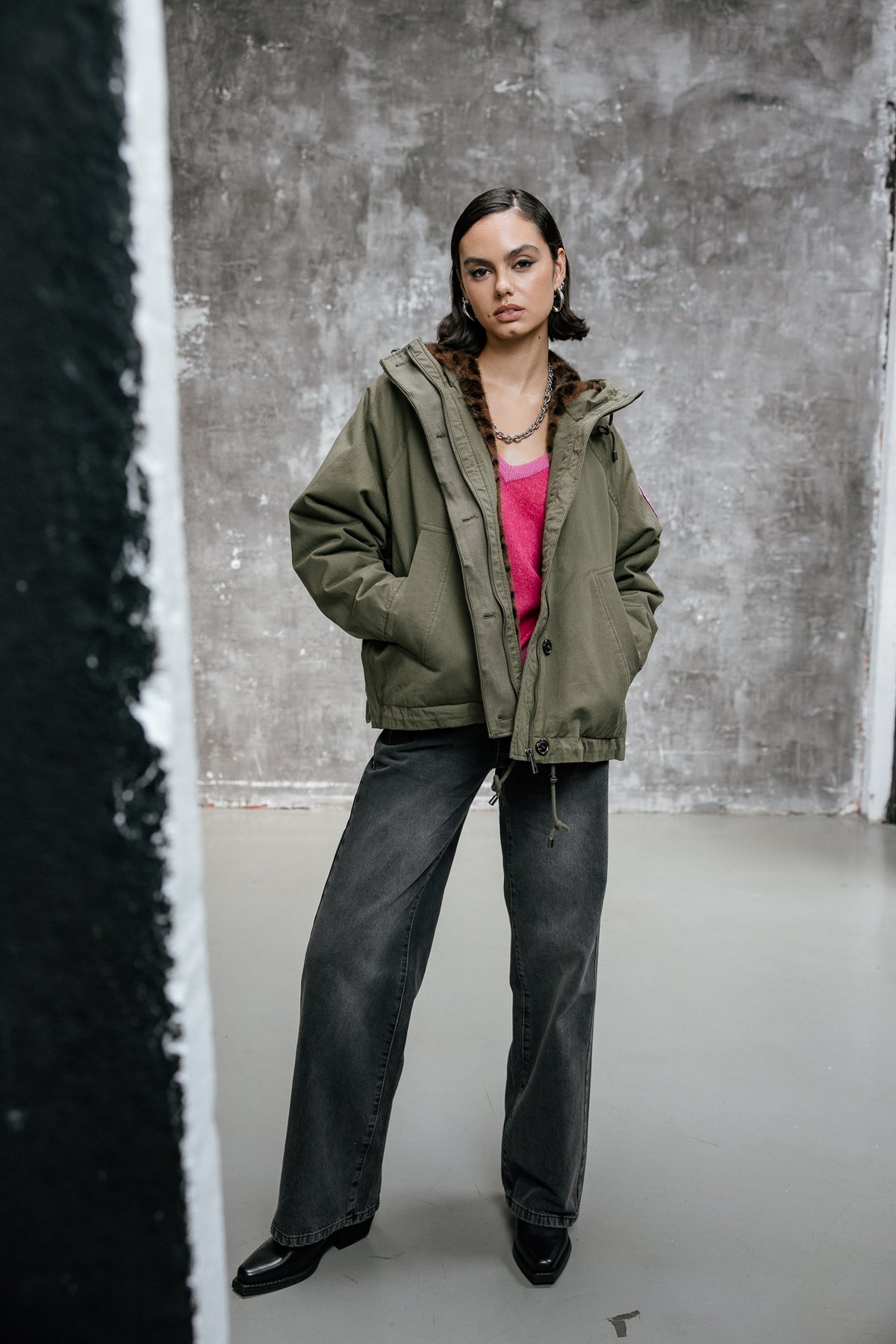 

Short hooded parka Women Vendana Leo olive night | Freeman T. Porter
