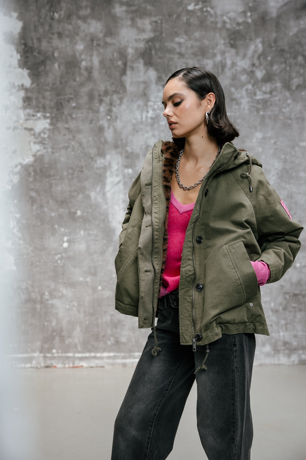 

Short hooded parka Women Vendana Leo olive night | Freeman T. Porter