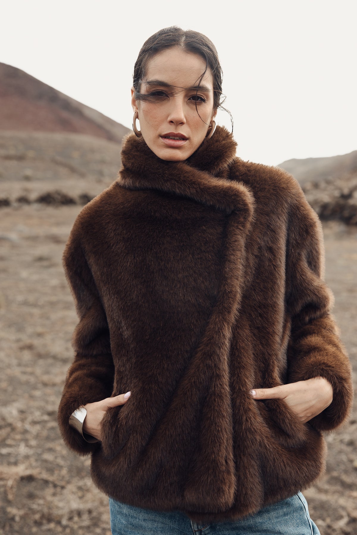   
            

Veste en fausse fourrure Femme Marbela Fur brown | Freeman T. Porter
          