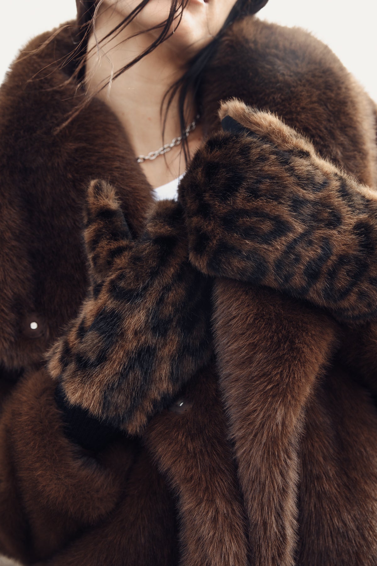 

Veste en fausse fourrure Femme Marbela Fur brown | Freeman T. Porter