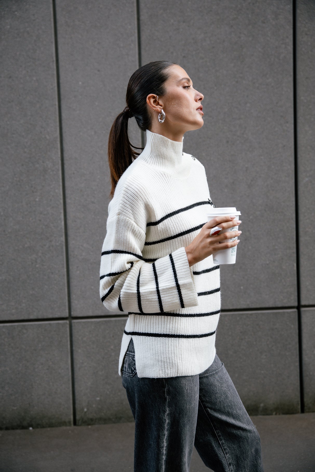 

Pull marinière oversize Femme Pragga Stripes ecru_black | Freeman T. Porter