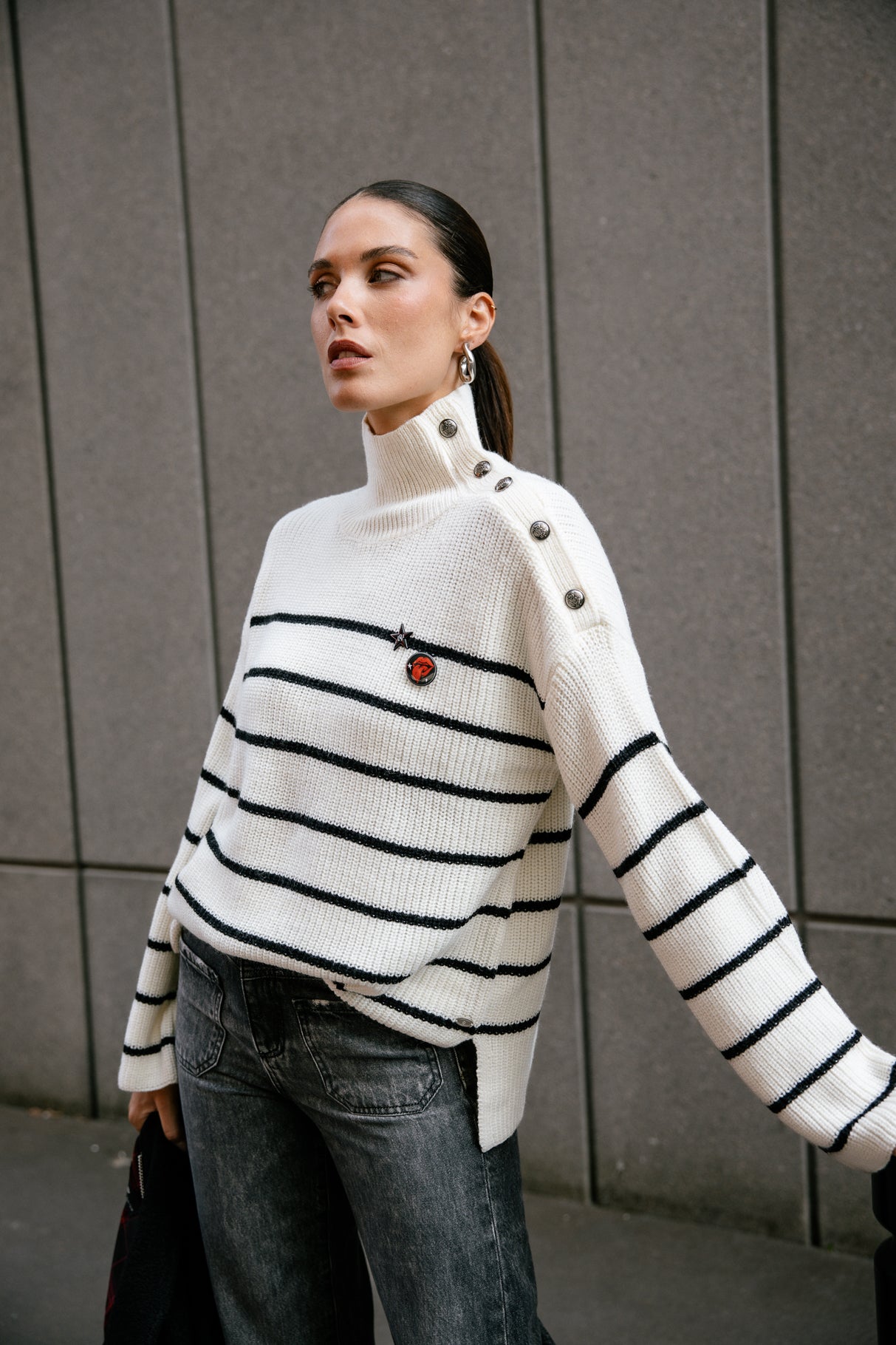 

Pull marinière oversize Femme Pragga Stripes ecru_black | Freeman T. Porter