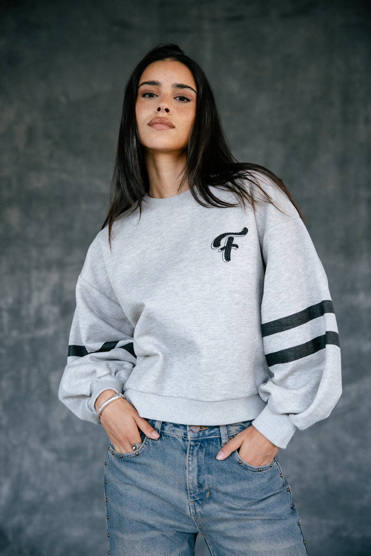   
            

Sweatshirt strass Femme Sheldone Shiny greymelange | Freeman T. Porter
          