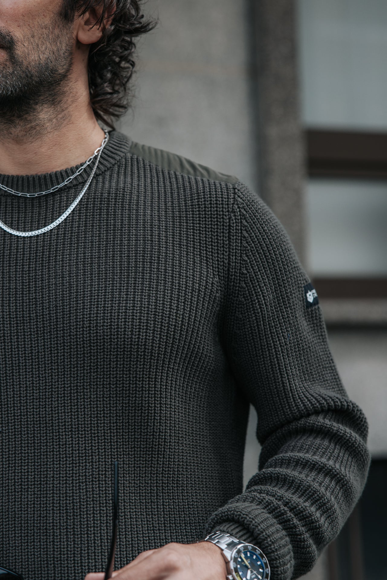 

Pullover mit Schultereinsätzen Herren Pavel Shoulder olive night | Freeman T. Porter