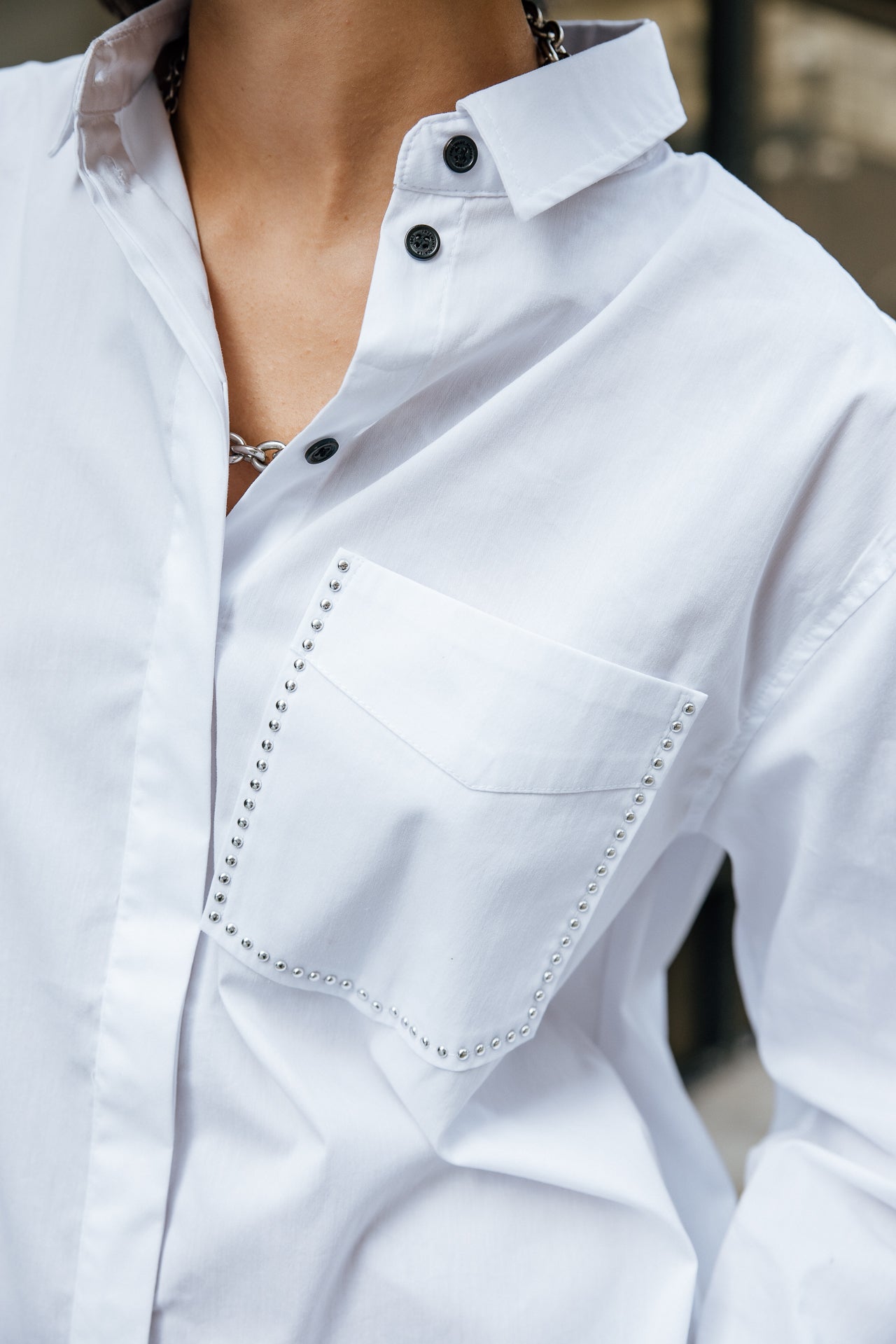 
              

Oversize-Hemd Damen Chenoa Punk white | Freeman T. Porter
            