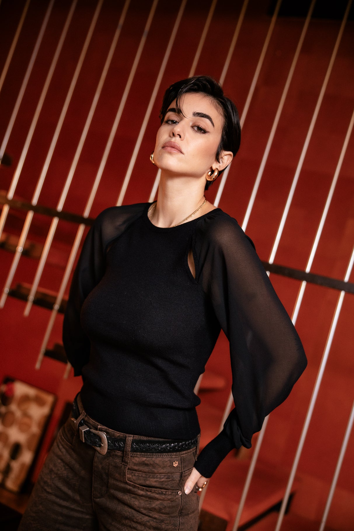 
              

Pull ajusté et manches vaporeuses Femme Paulino black | Freeman T. Porter
            