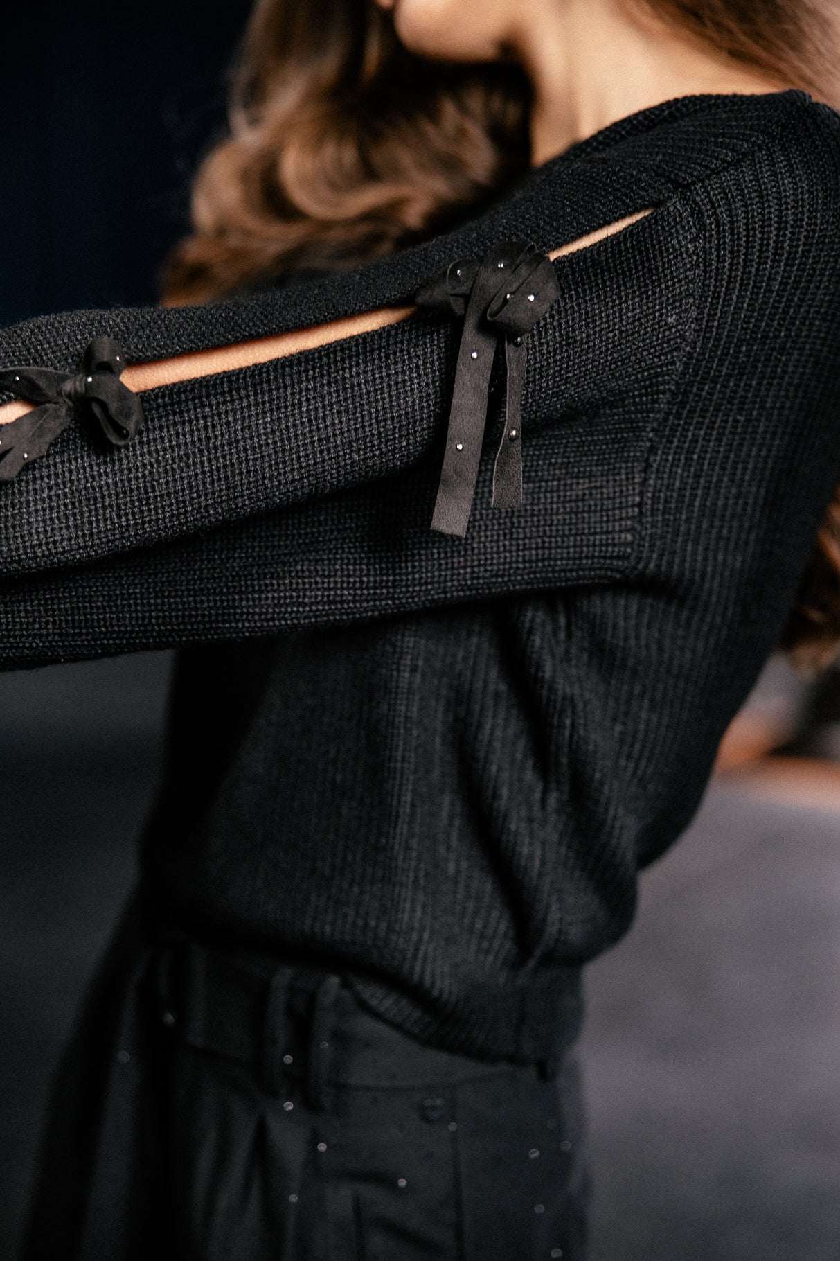 

Sweater with knotted sleeves Women Paxo Rib black | Freeman T. Porter