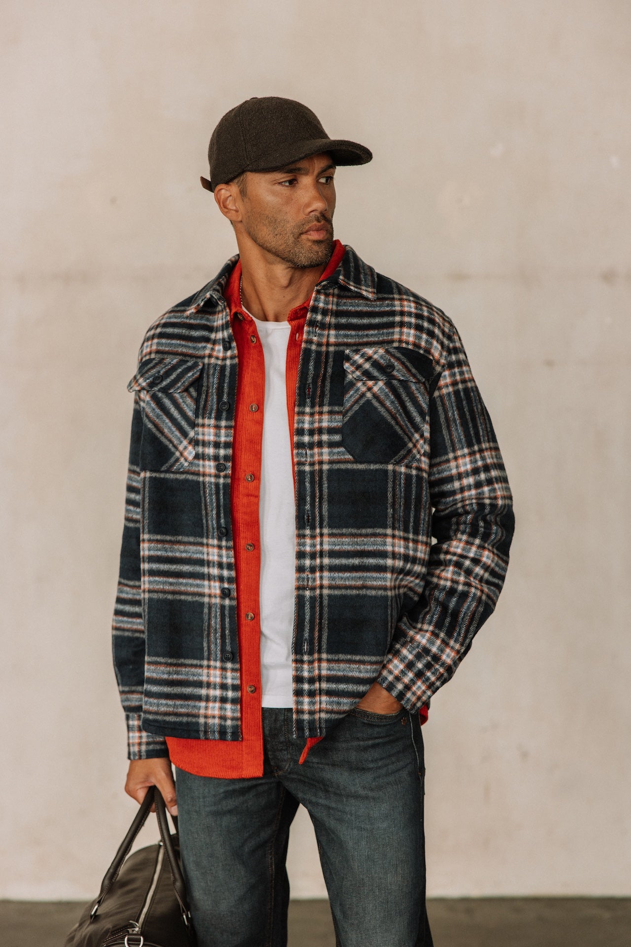   
            

Surchemise Homme Raven Brotherly original | Freeman T. Porter
          