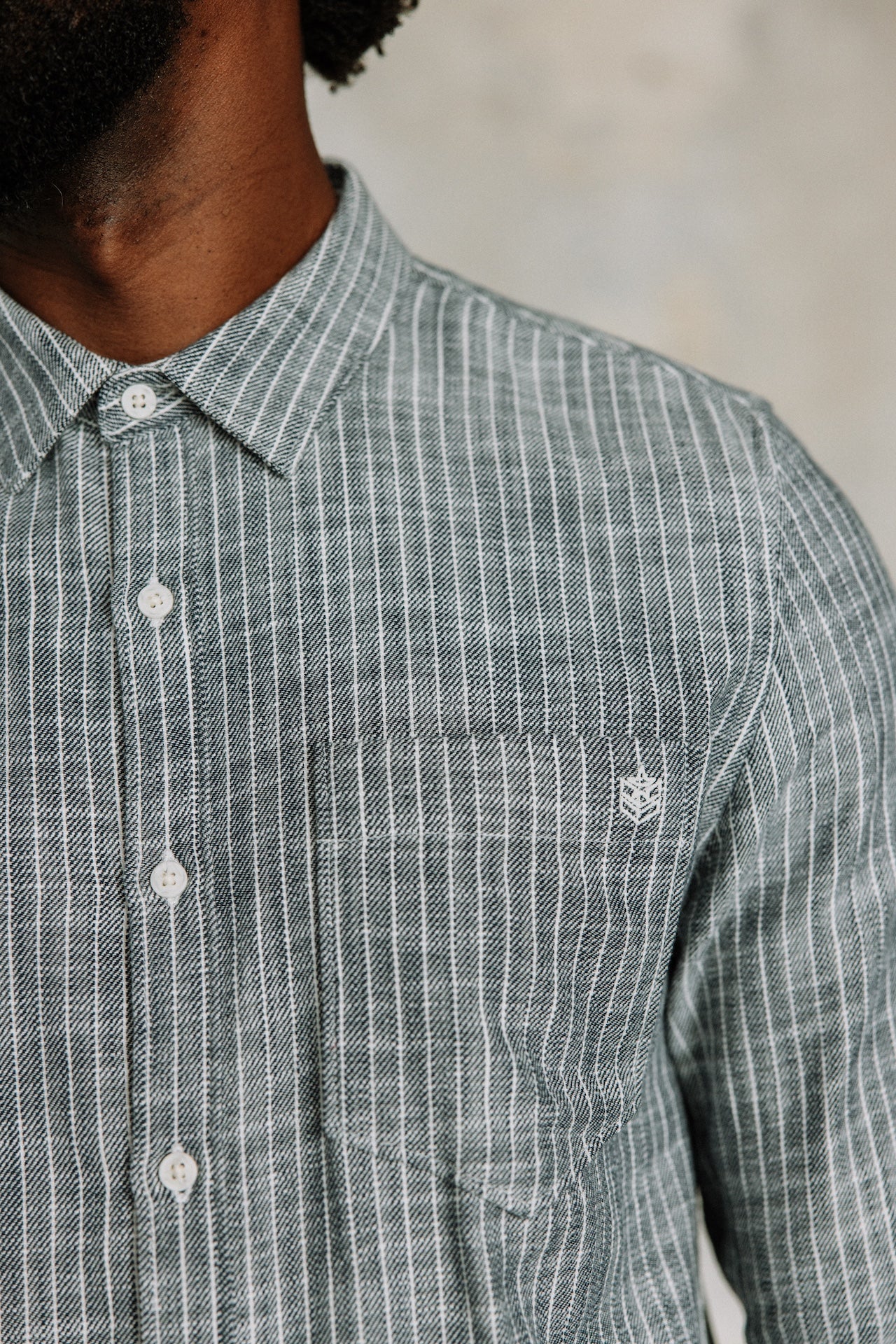 

Chemise droite Hombres Jeremiah Sluban original | Freeman T. Porter