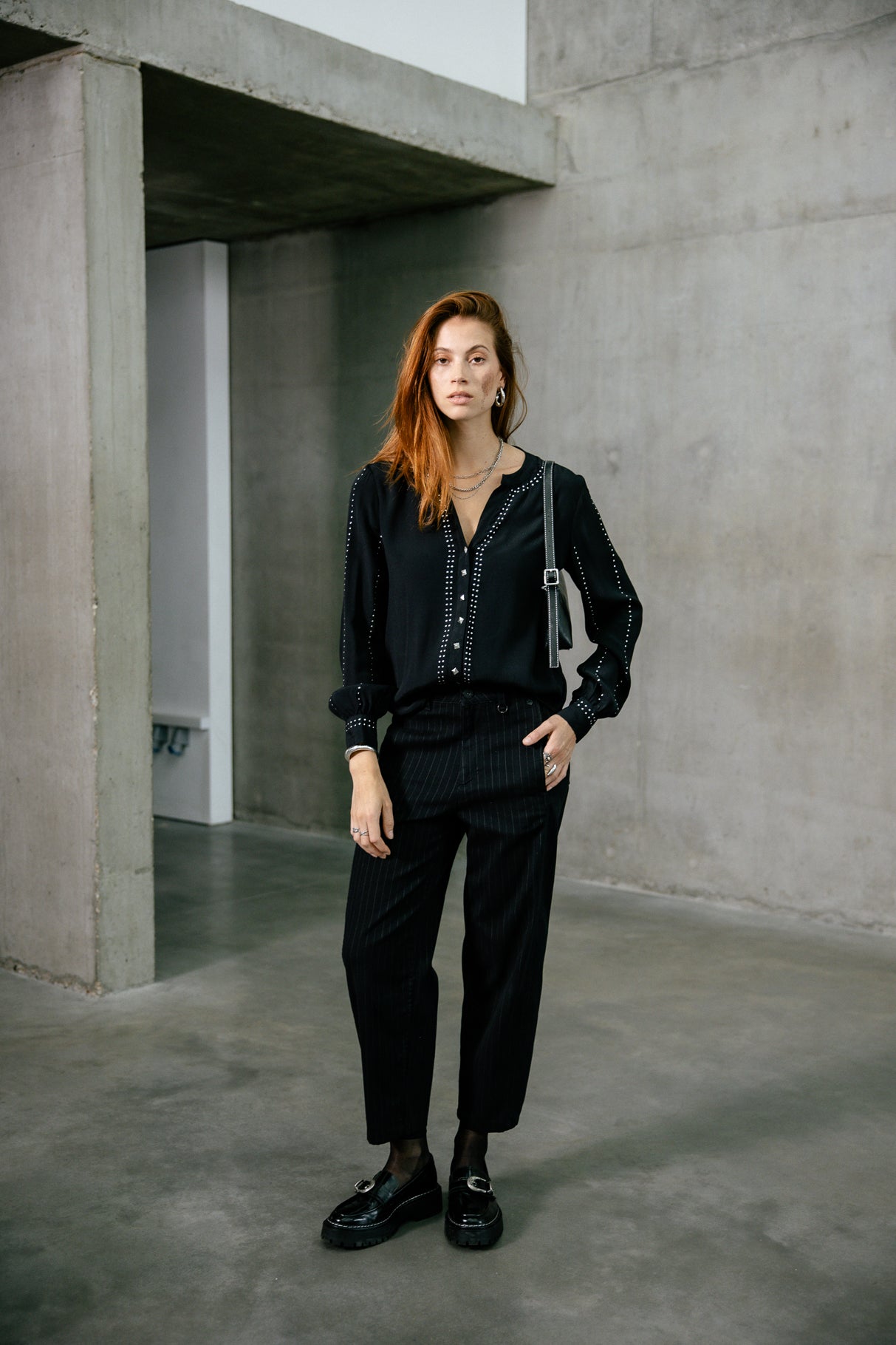 

Blouse cloutée Mujer Cassia Black black | Freeman T. Porter
