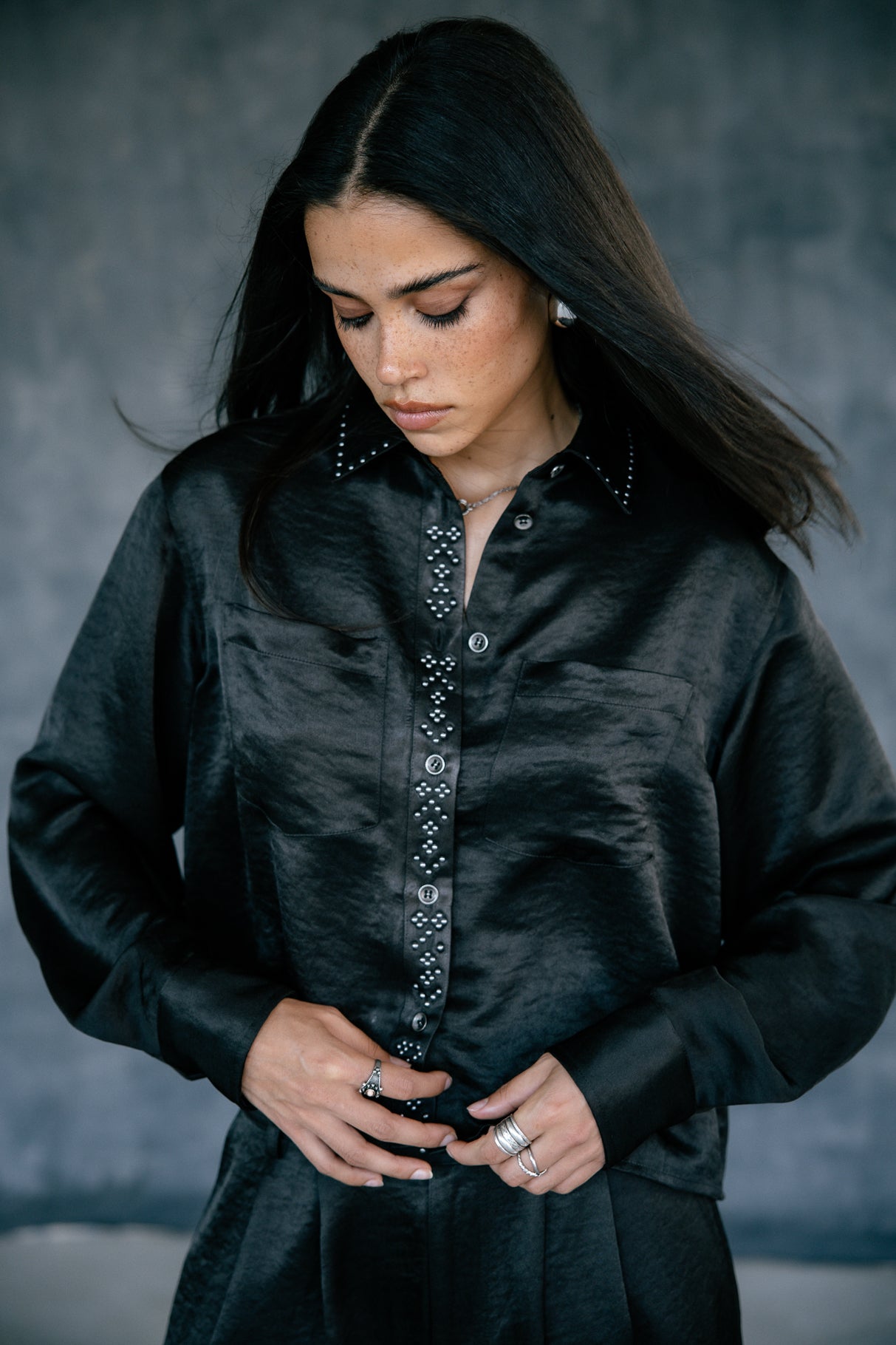 

Chemise ample cropped Frau Caretina Satinado black | Freeman T. Porter
