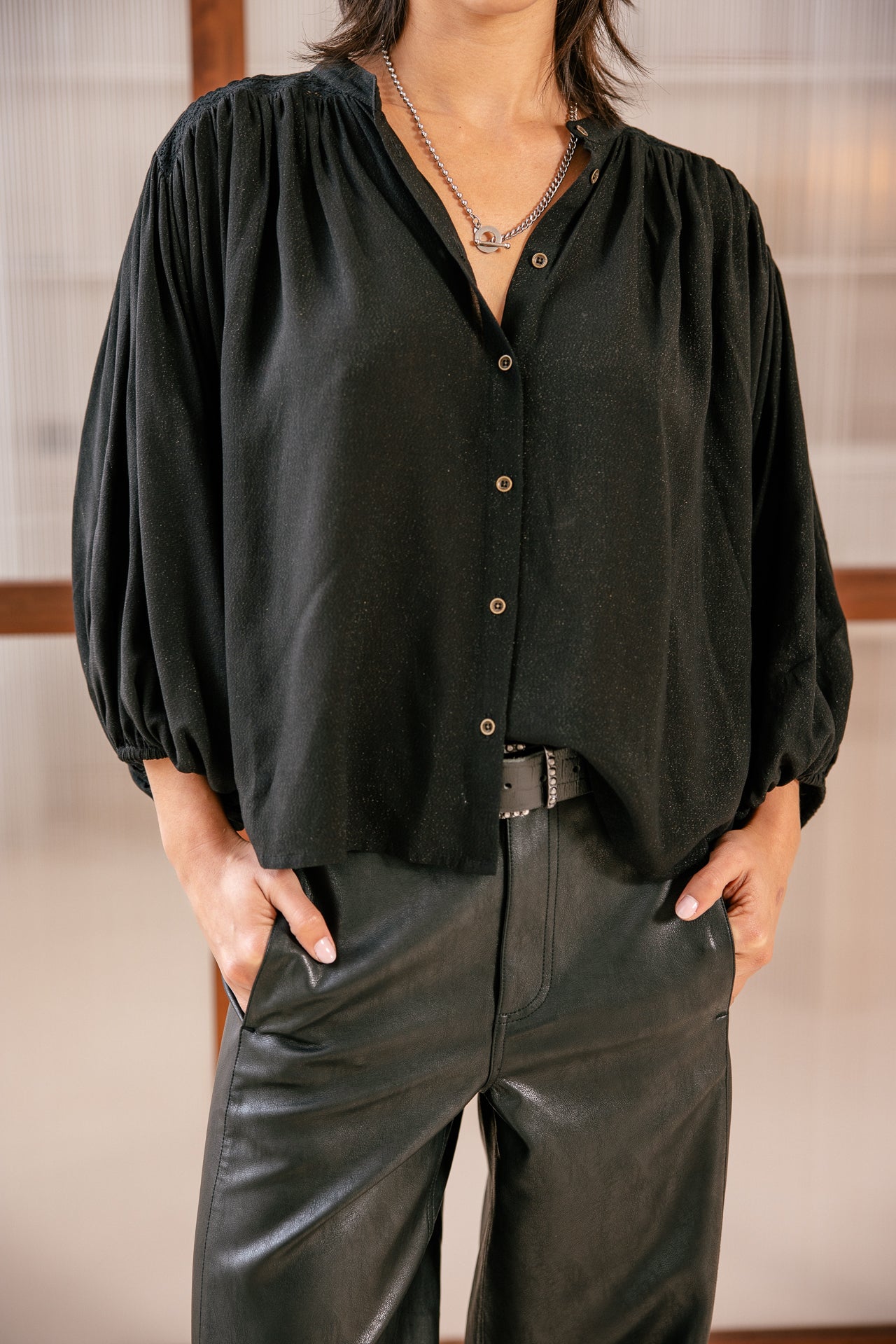 

Blouse brillante Femme Belly Magic Sky black | Freeman T. Porter