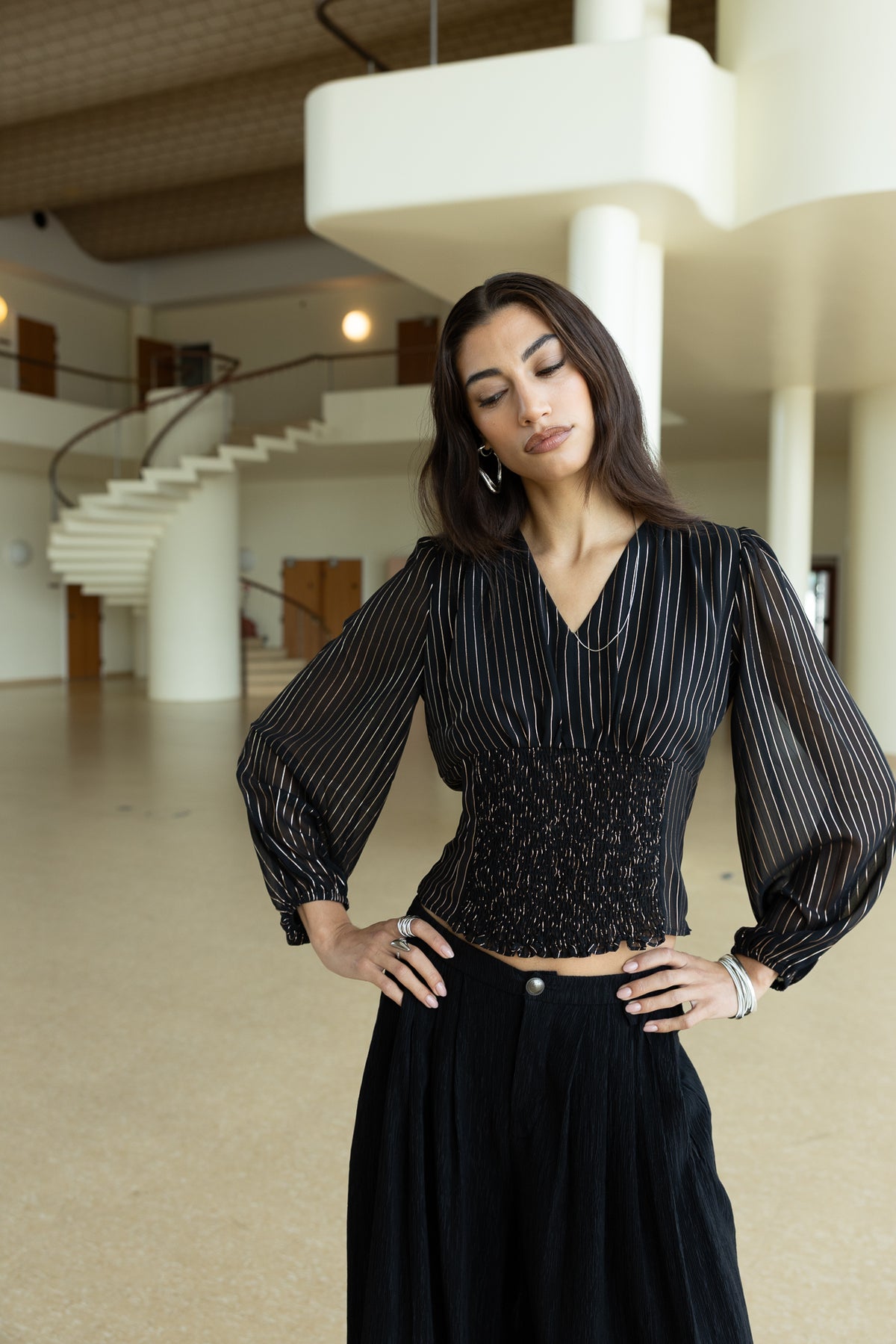

Top de rayas lúrex Mujer Blossa Stripes black | Freeman T. Porter