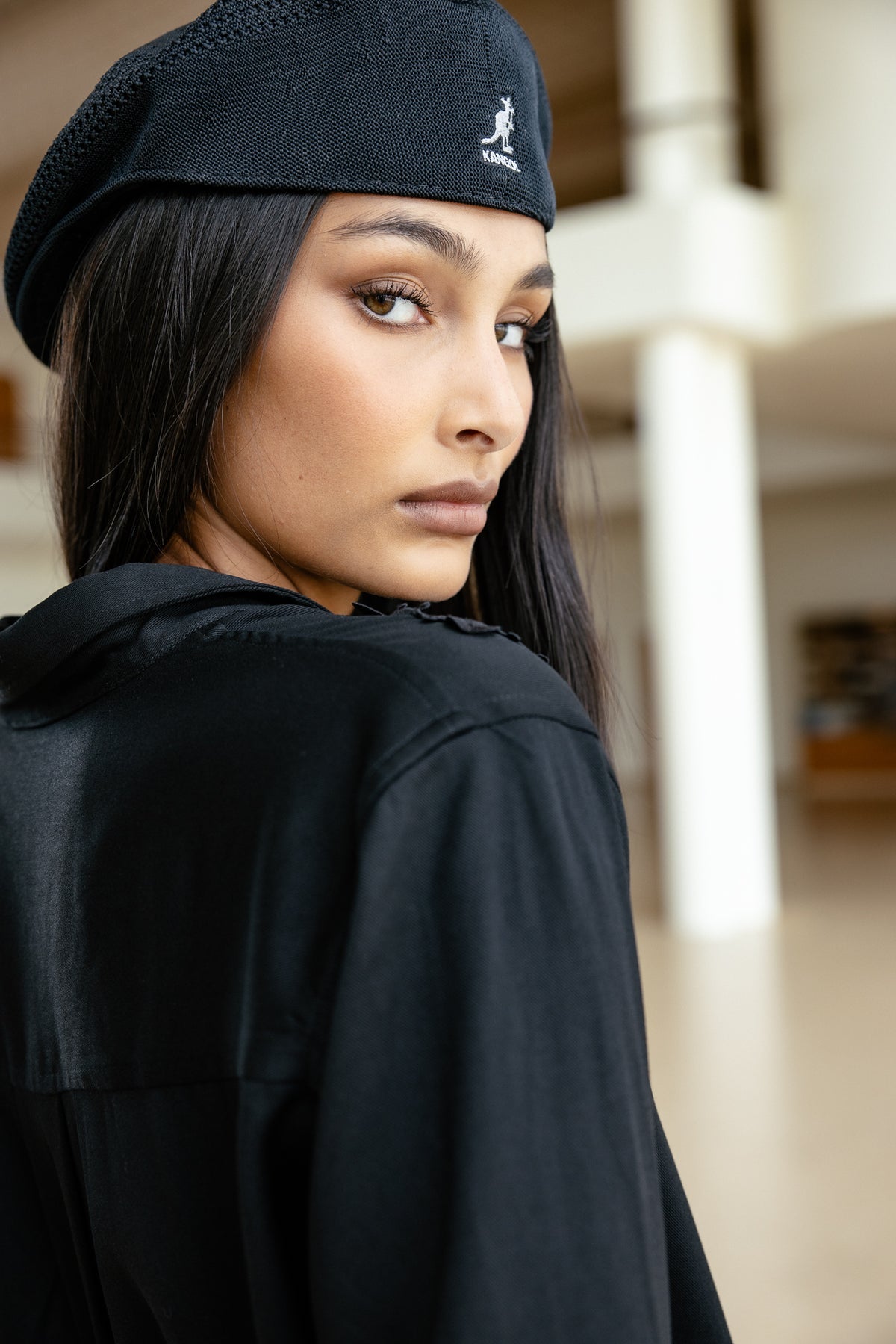 

Spitzenbluse mit Patches Damen Cozzio black | Freeman T. Porter
