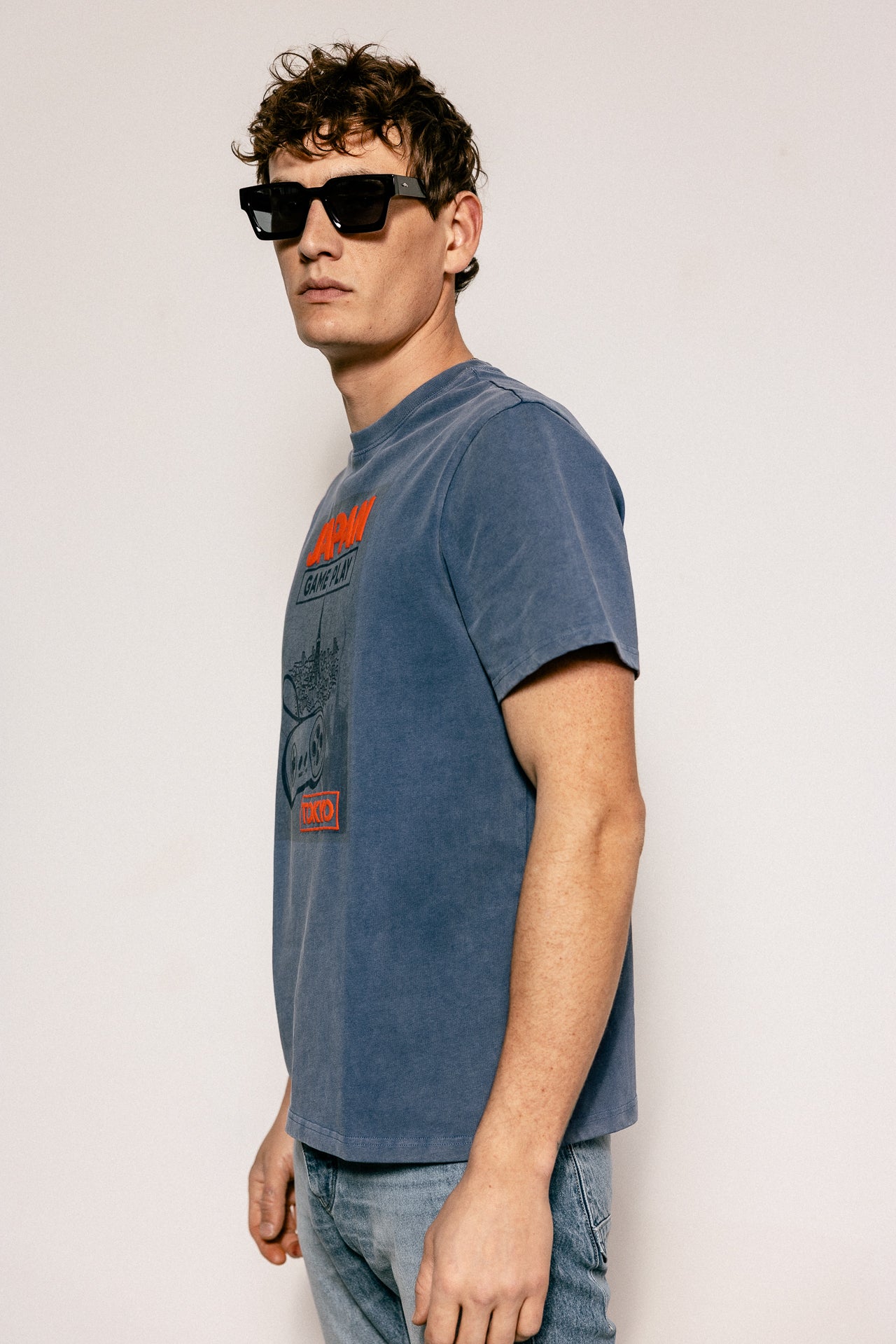 

Straight fit T-shirt Men Chuck Game Play steel blue | Freeman T. Porter