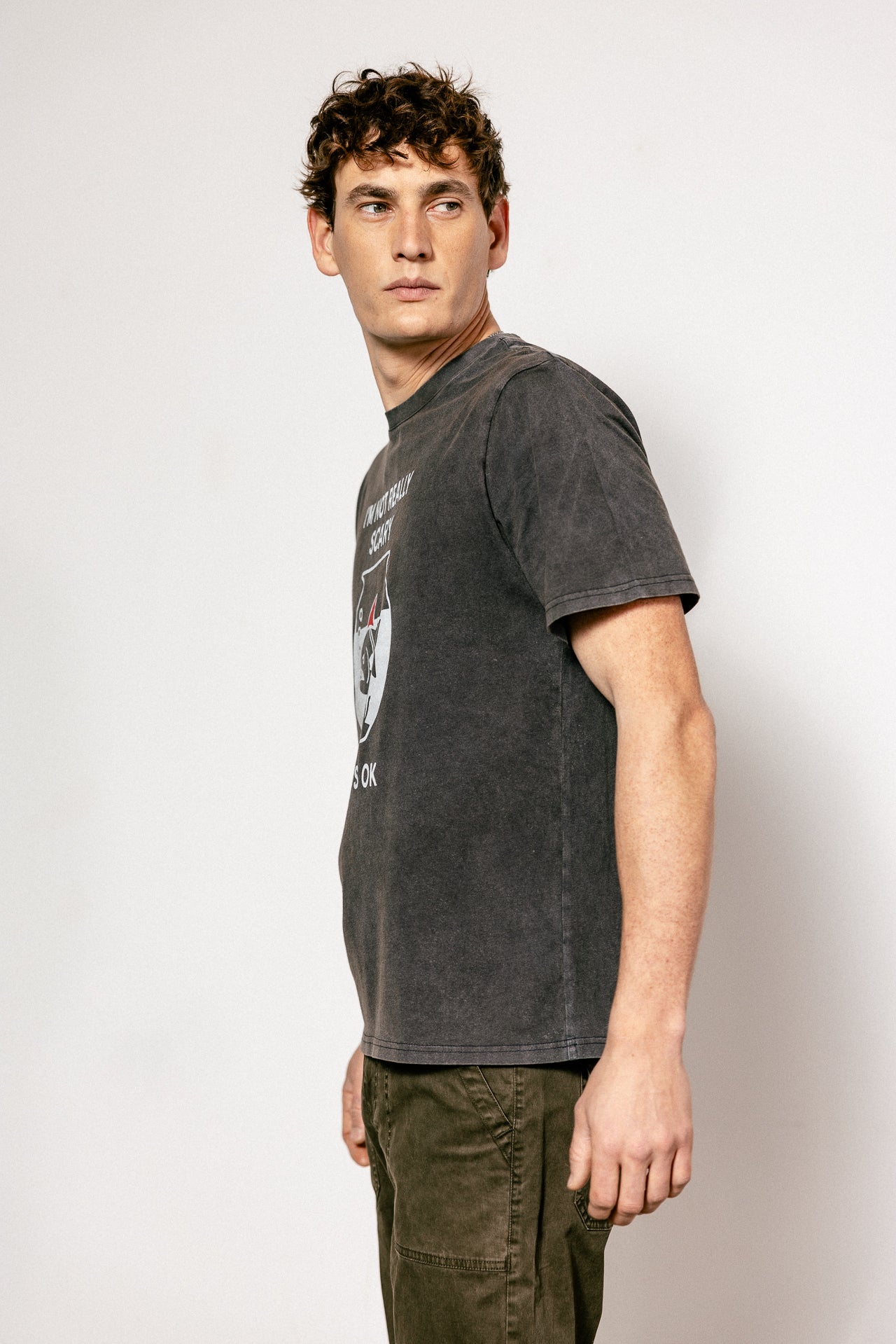 

Camiseta recta Hombre Chuck Piranha anthra | Freeman T. Porter