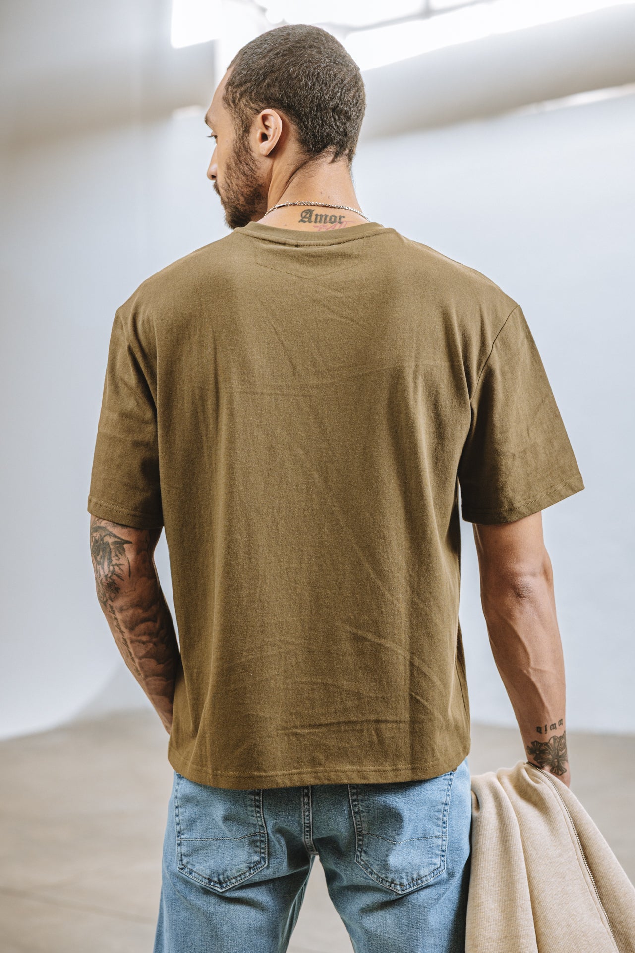 
              

T-shirt droit Homme Chuck Vecol sea turtle | Freeman T. Porter
            