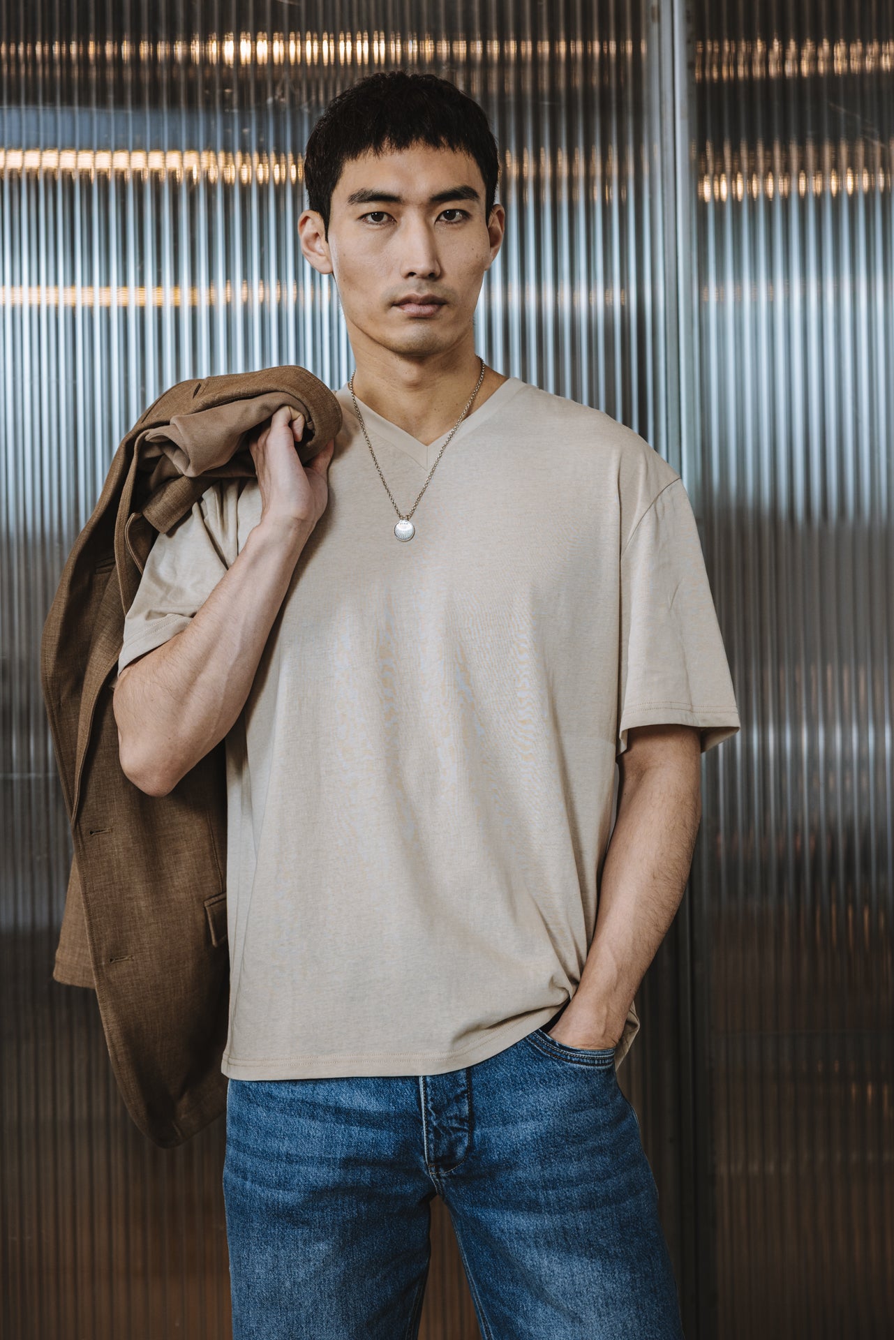   
            

T-shirt droit Homme Chuck Vecol peyote | Freeman T. Porter
          