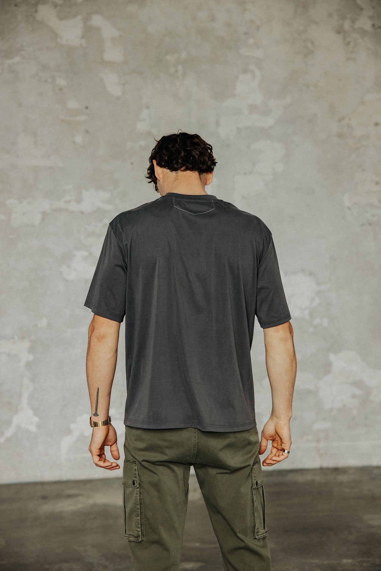 

Gerades T-Shirt Herren Chuck Pocket indigo | Freeman T. Porter