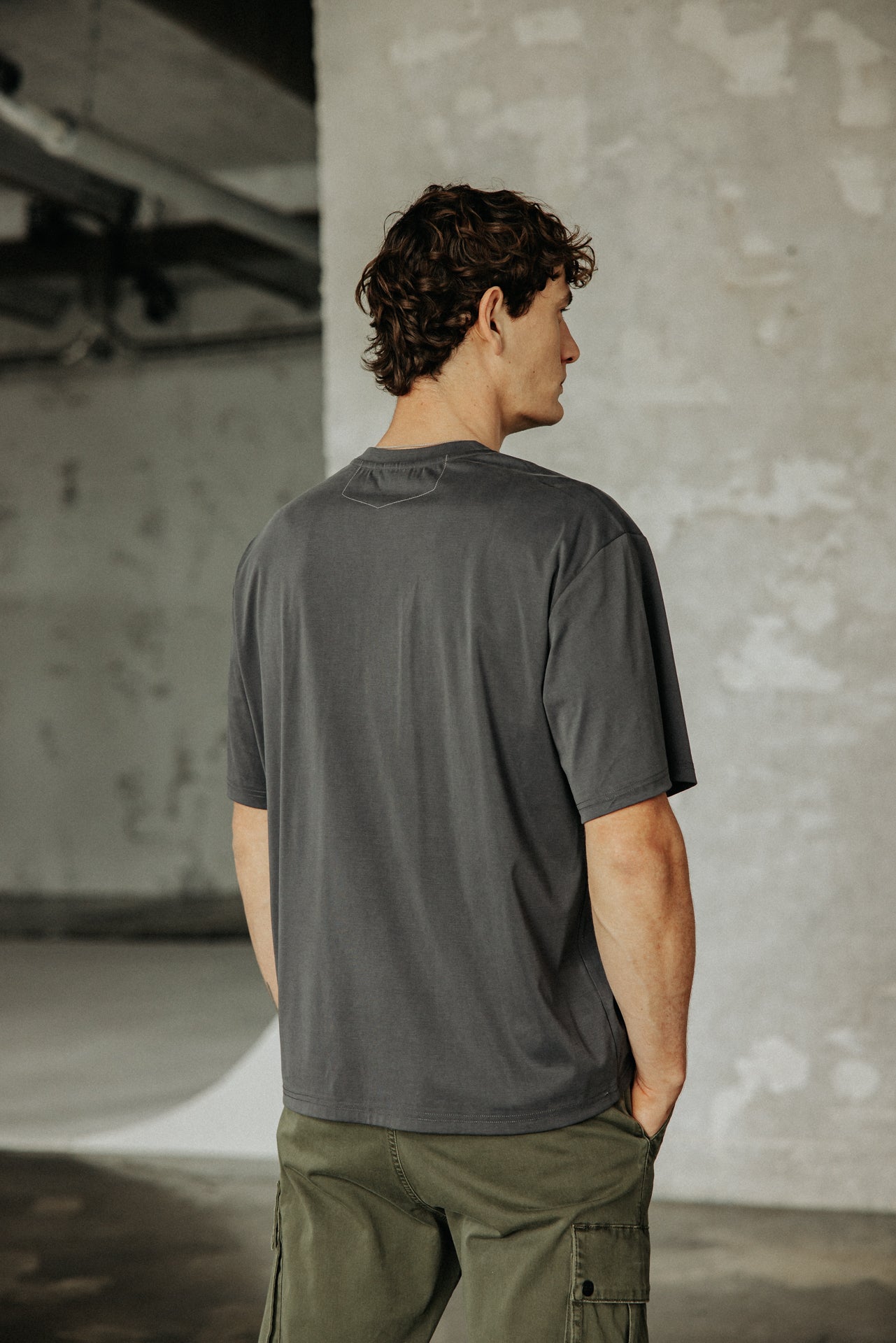 

Gerades T-Shirt Herren Chuck Pocket indigo | Freeman T. Porter