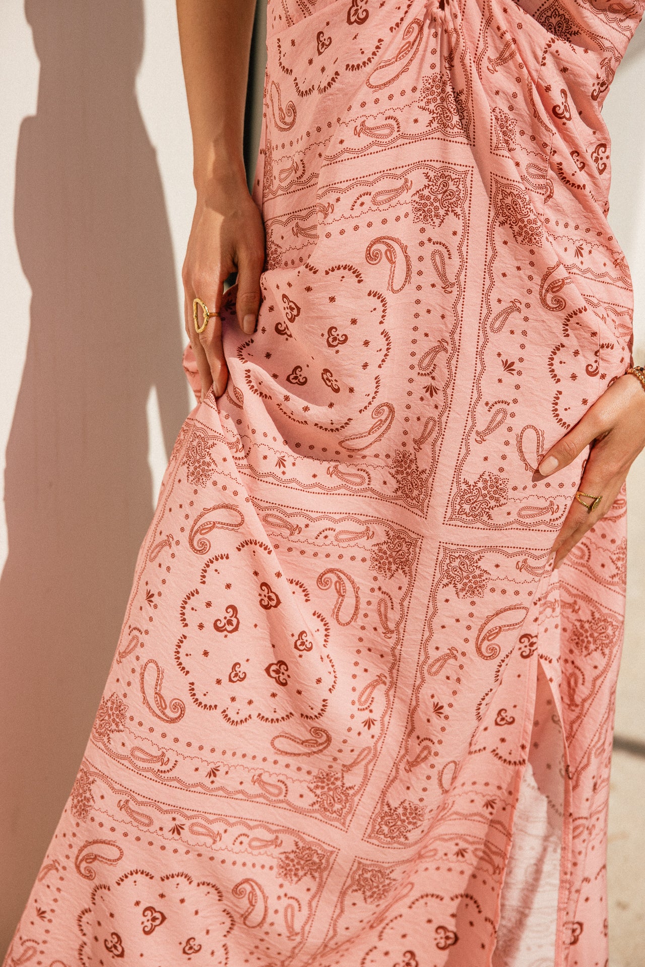 

Robe longue fluide à fente Femme Rosiana Paisley original | Freeman T. Porter