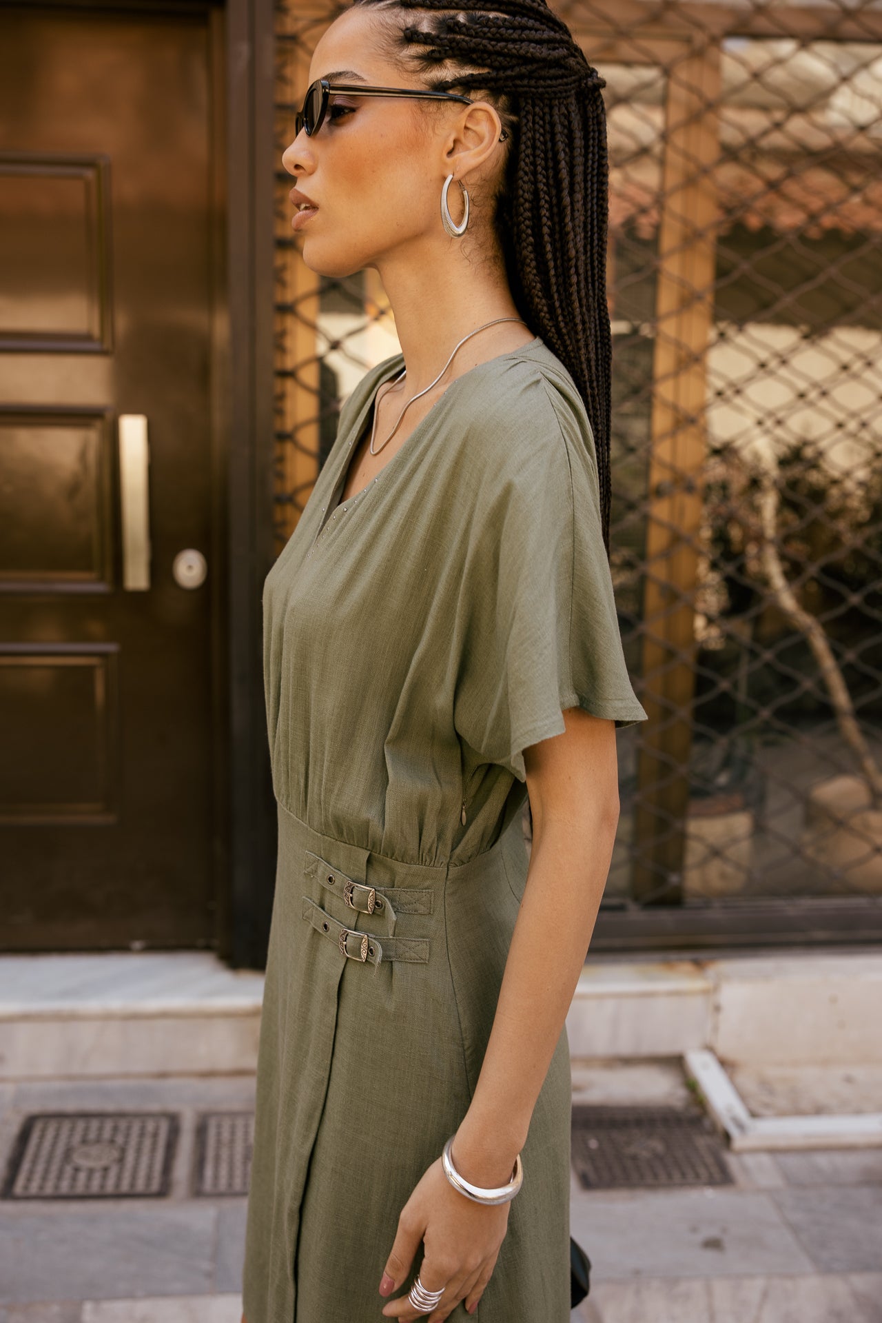 

Midi-Kleid mit V-Ausschnitt aus Leinen Damen Rushina Plain Linen kaki sauge | Freeman T. Porter