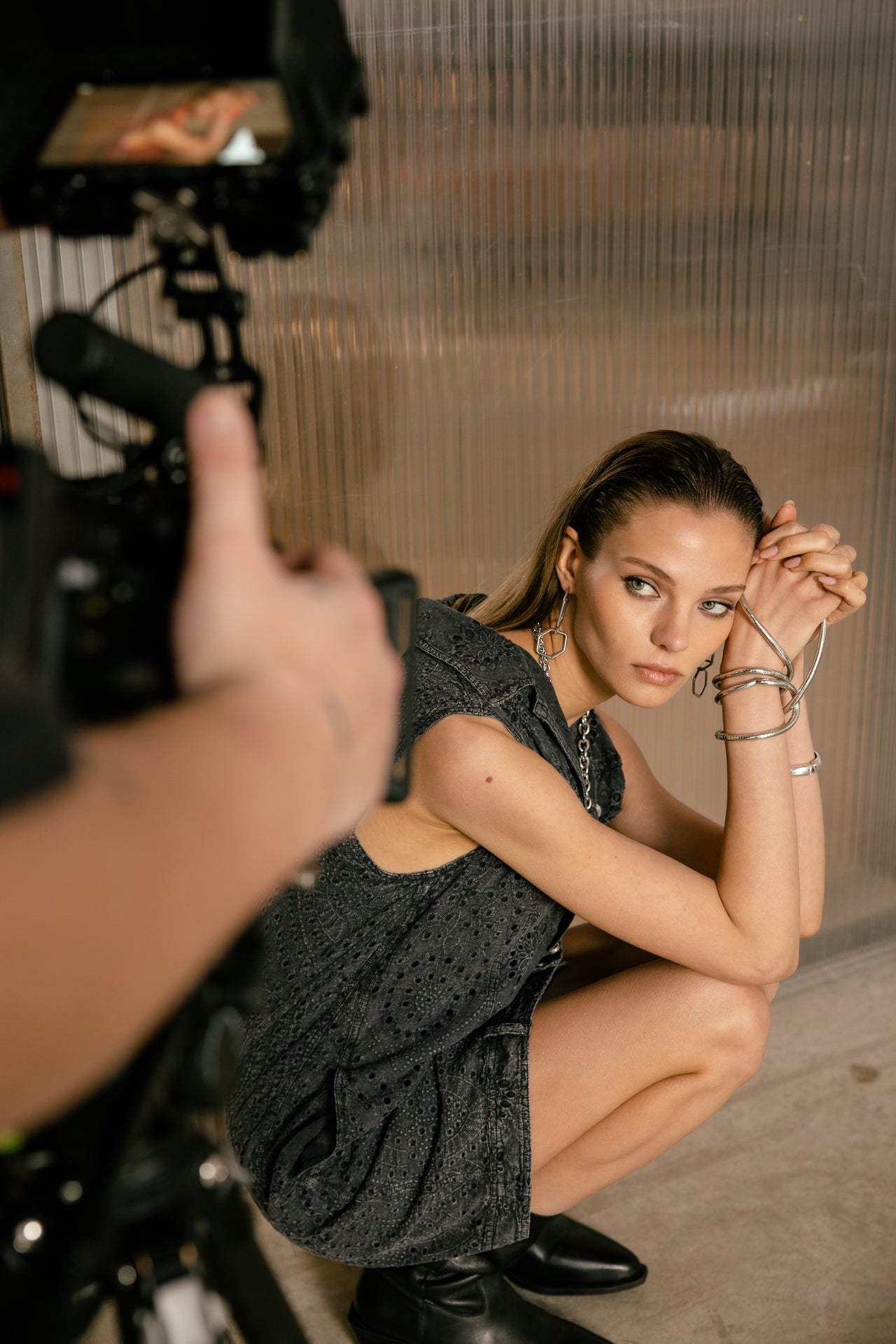 

Short dress in broderie anglaise Women Gigina Embroidery carbon | Freeman T. Porter