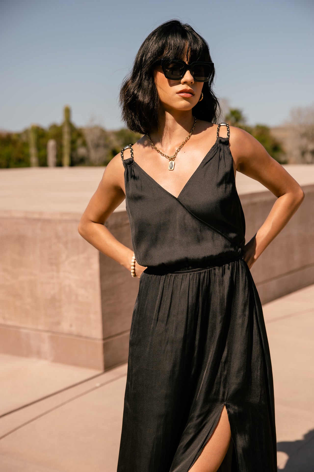 

Maxikleid mit ausgefallenen Trägern Damen Raessy Plain black | Freeman T. Porter