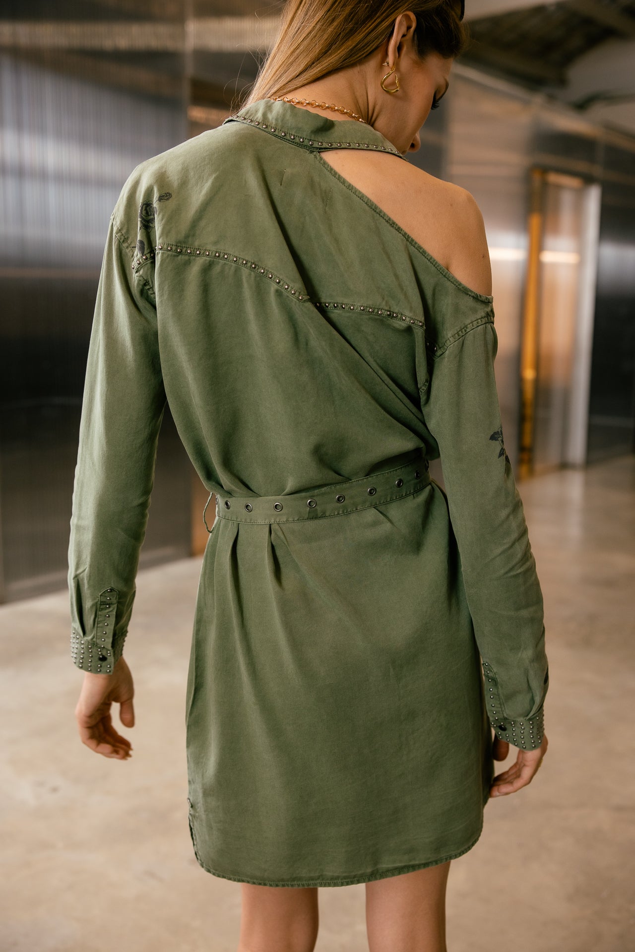 Asymmetric shirt dress Raveny Roses, loden green | Freeman T. Porter Asymmetric shirt dress Raveny Roses, loden green | Freeman T. Porter