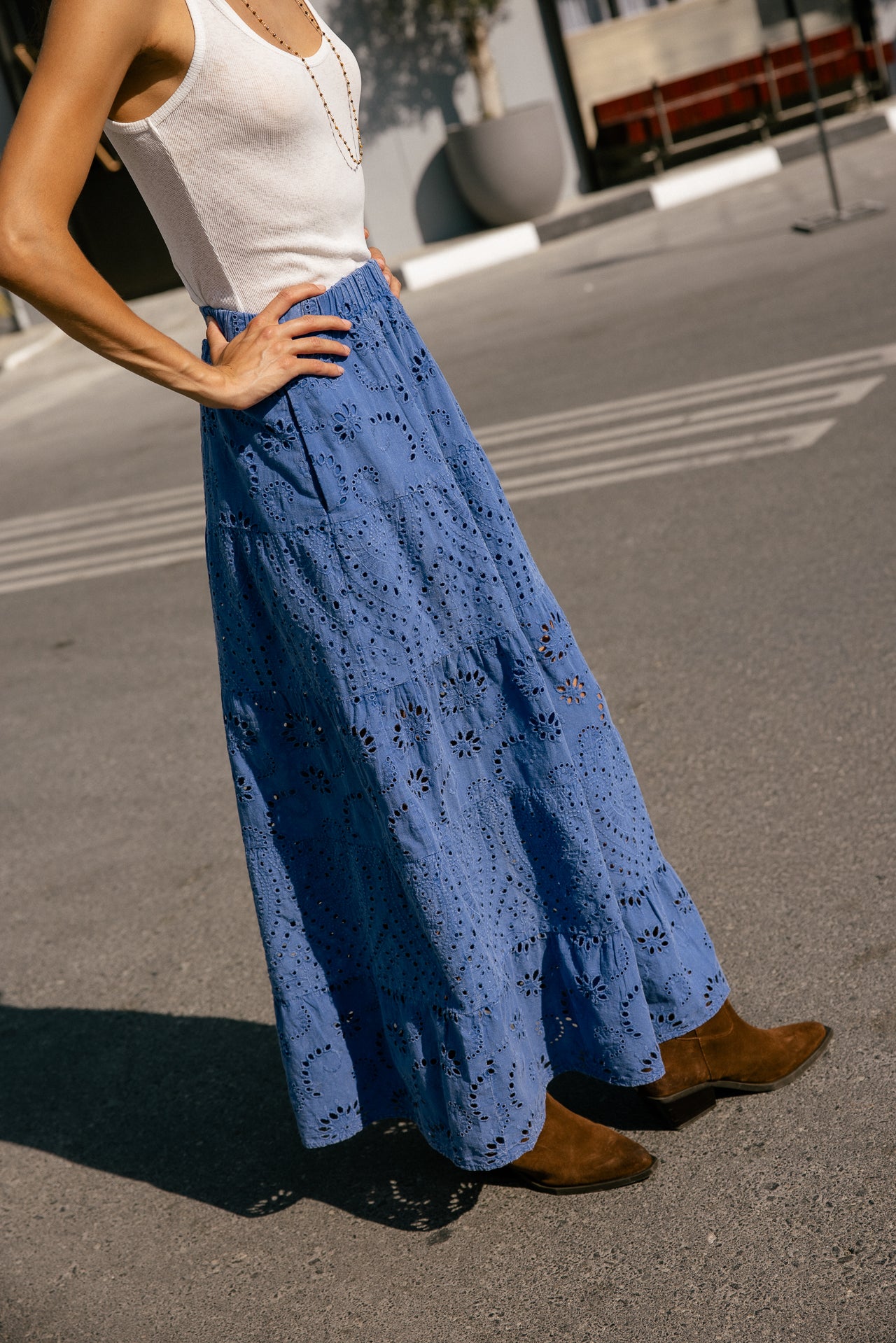 

Jupe maxi broderie anglaise Femme Jakar Embroidery denim blue | Freeman T. Porter