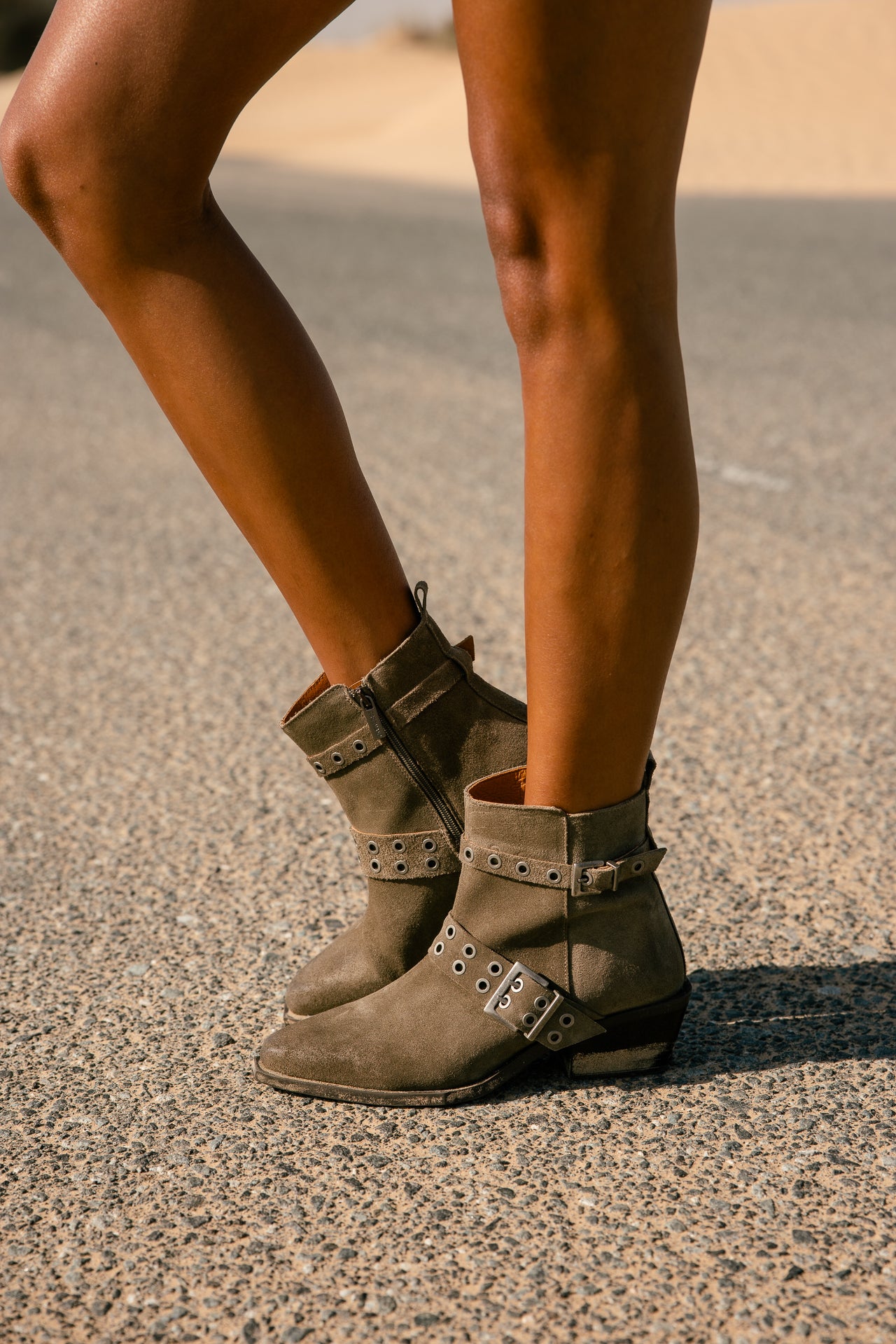 

Boots Women Sady Suede truffle | Freeman T. Porter