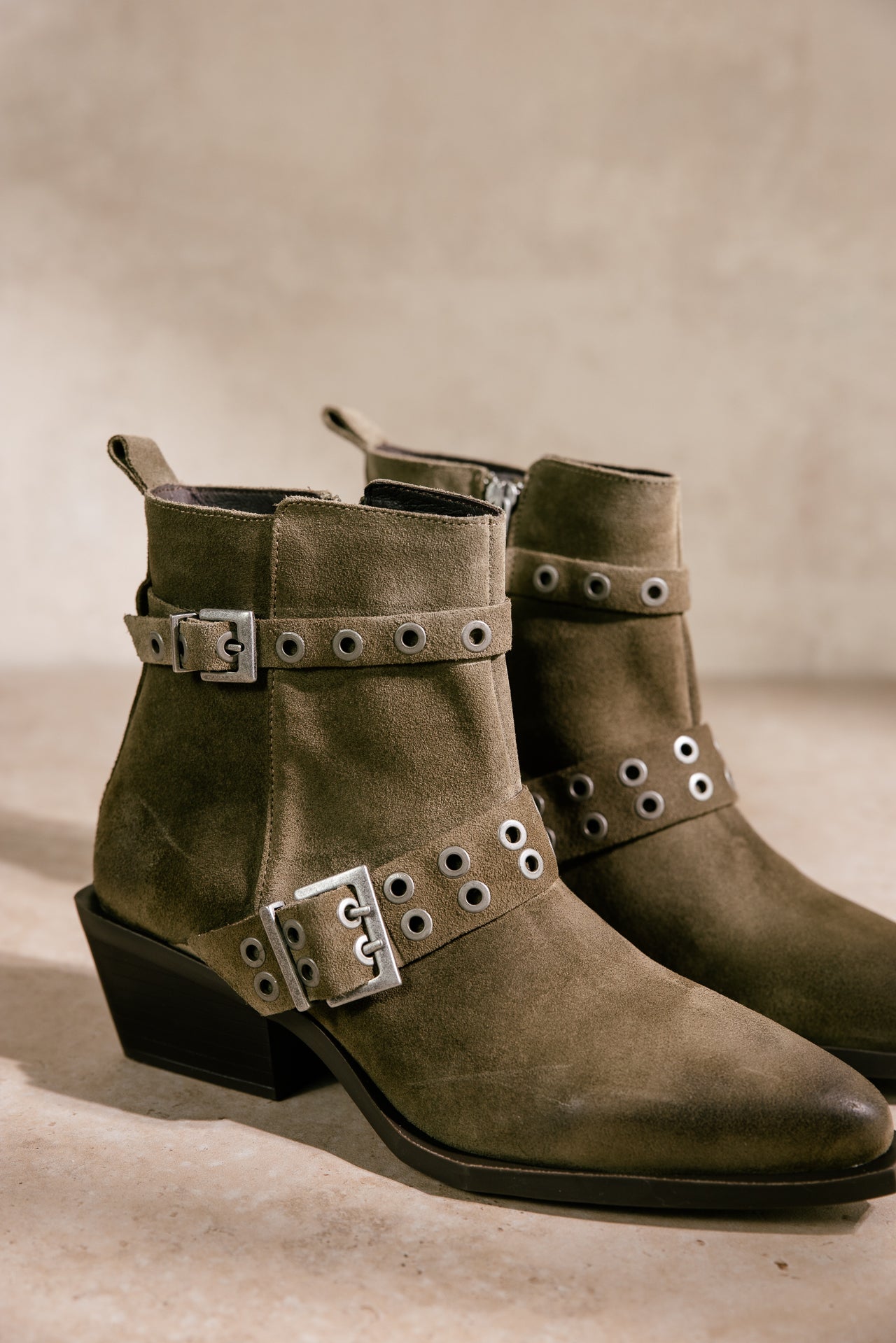 

Boots Women Sady Suede truffle | Freeman T. Porter