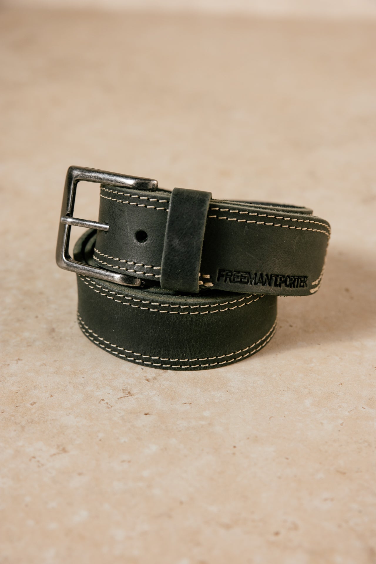 
              

Ledergürtel Herren Claudius black | Freeman T. Porter
            