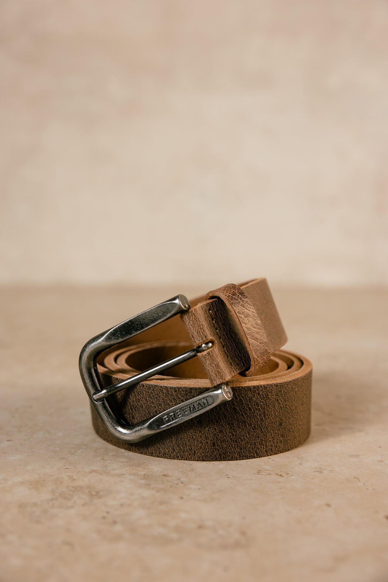   
            

Ledergürtel Herren Tiberius tobacco | Freeman T. Porter
          