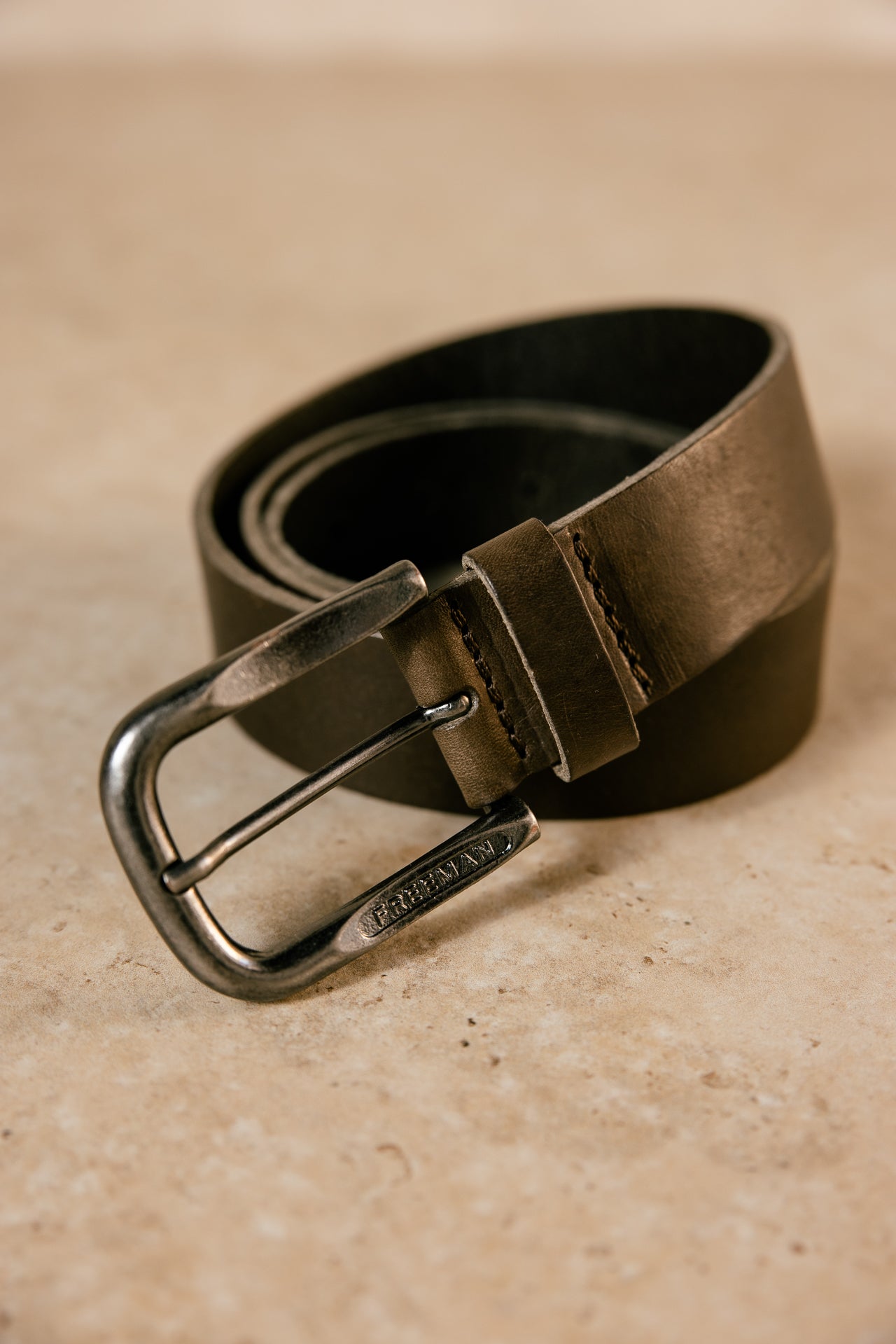 

Ceinture en cuir Homme Tiberius dark brown | Freeman T. Porter